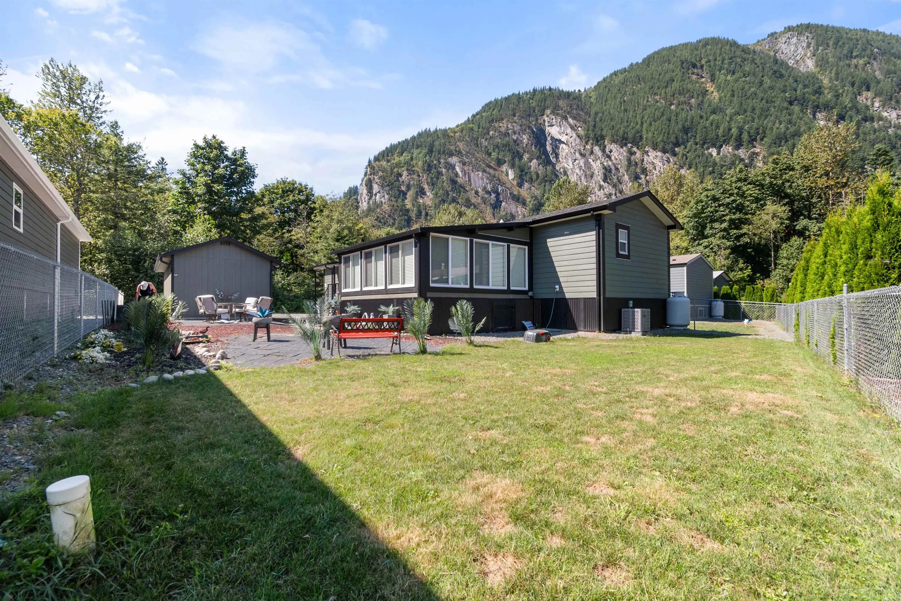 21 59060 Lougheed Highway