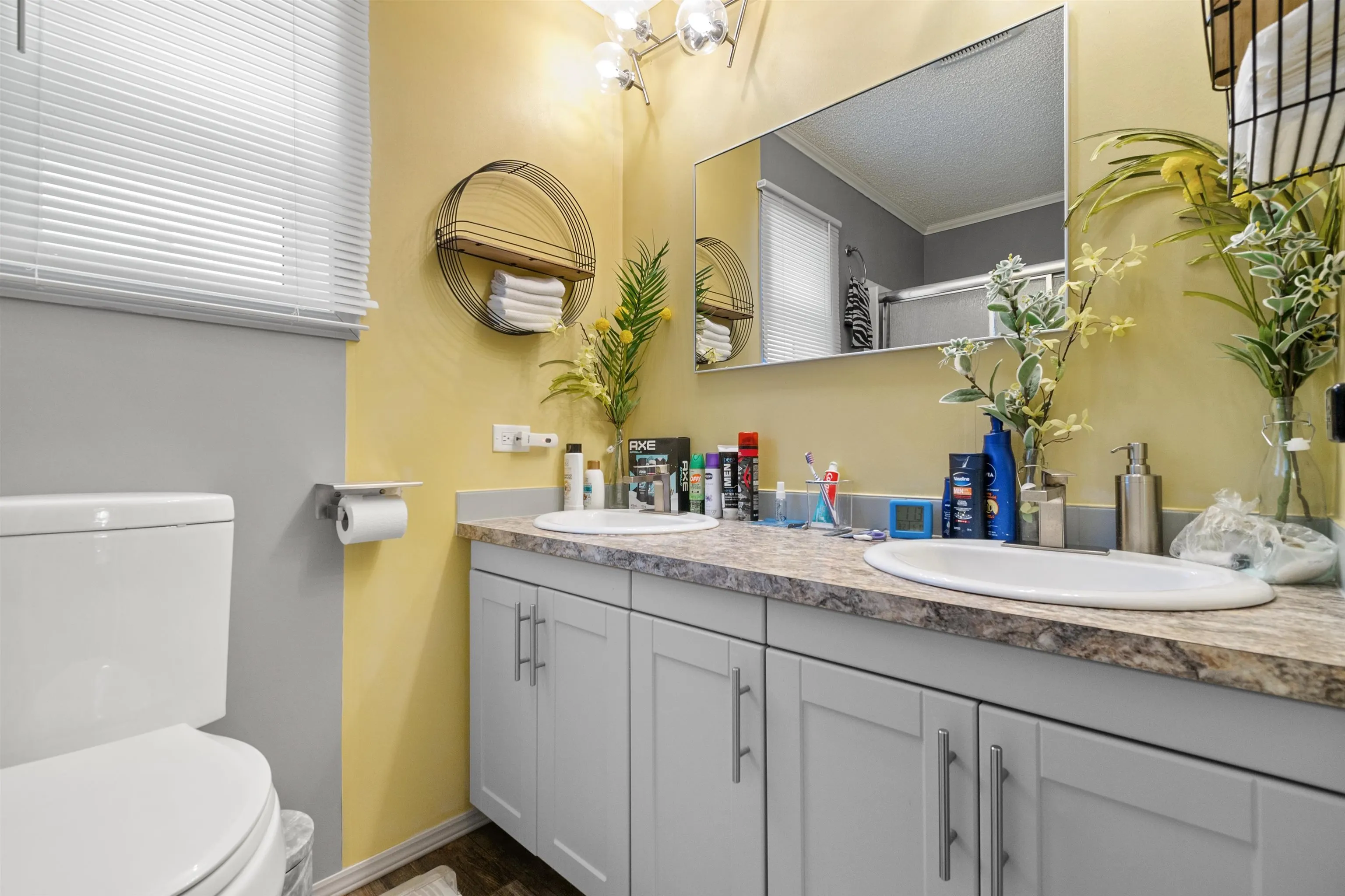 21 59060 Lougheed Highway