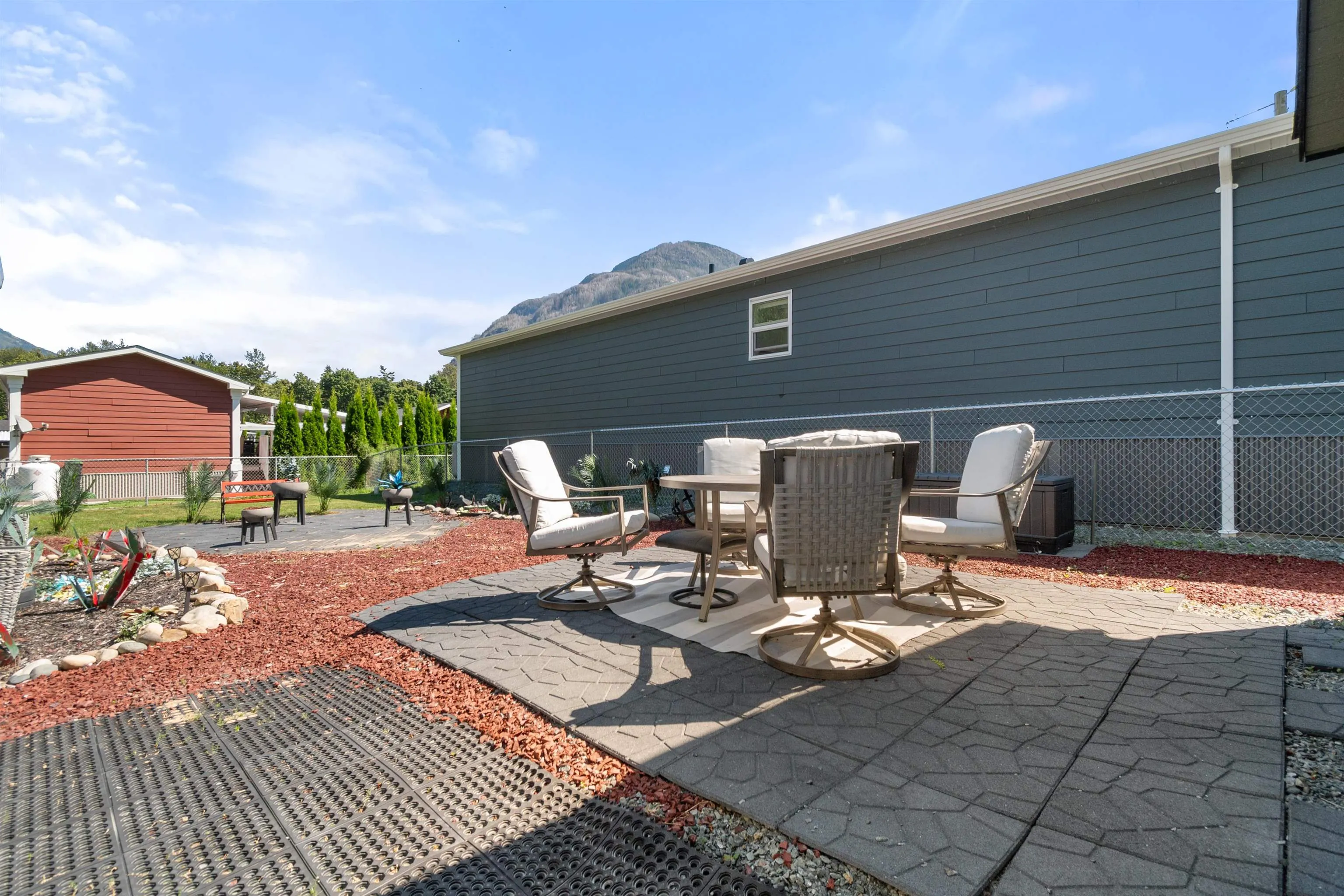 21 59060 Lougheed Highway
