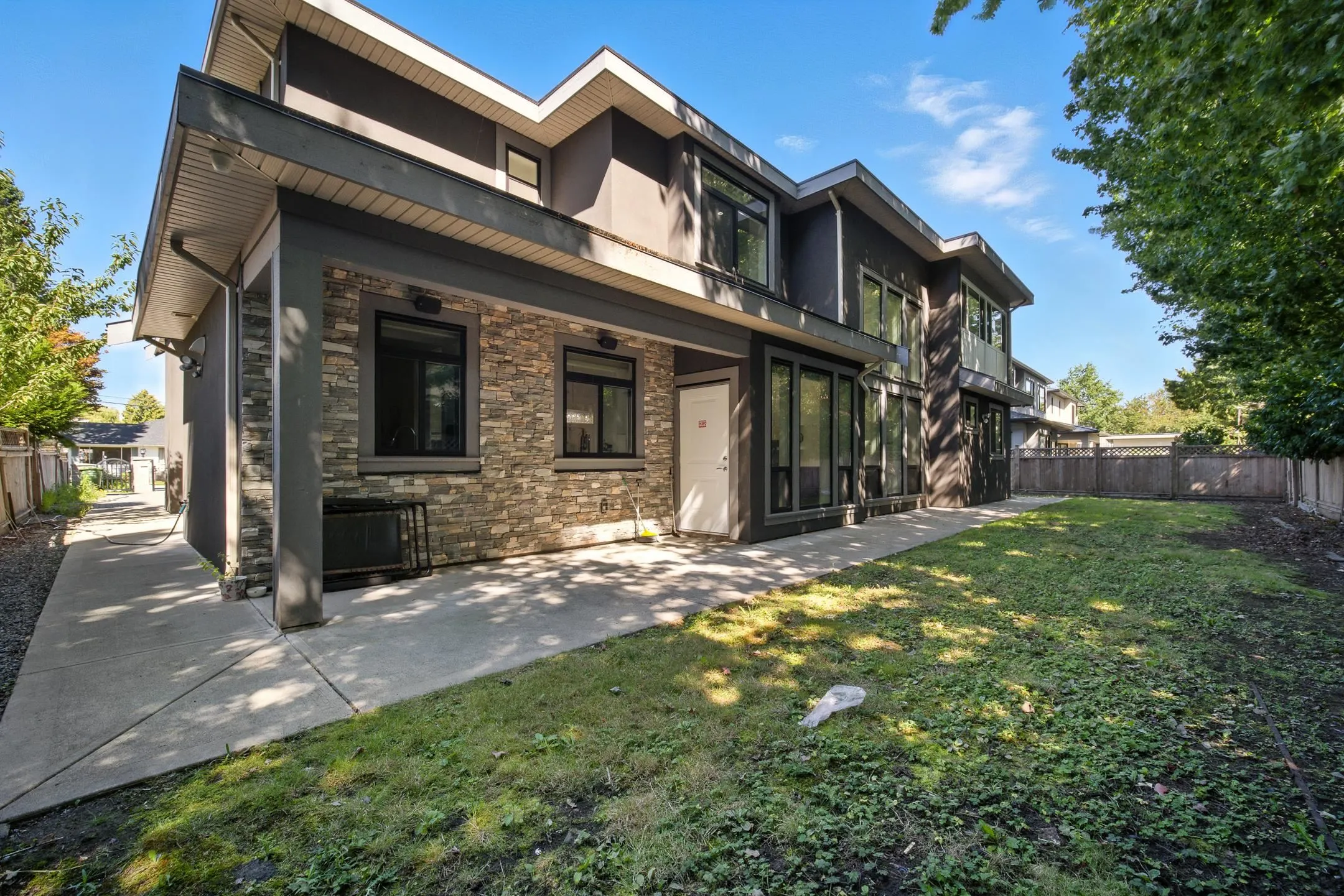 8600 Leslie Road