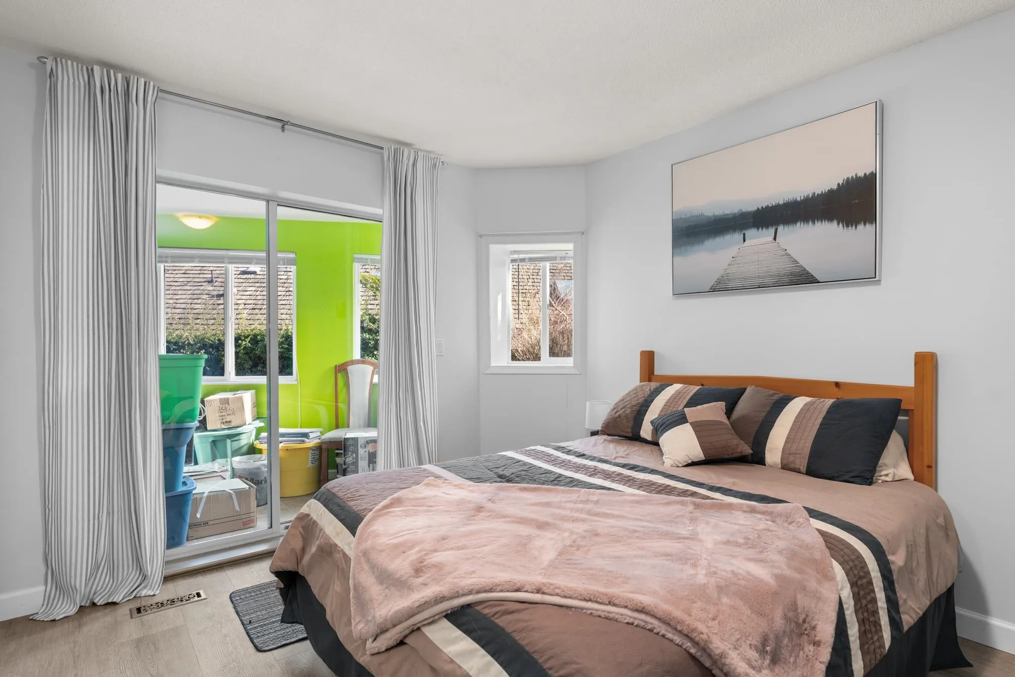 1480 View Crescent
