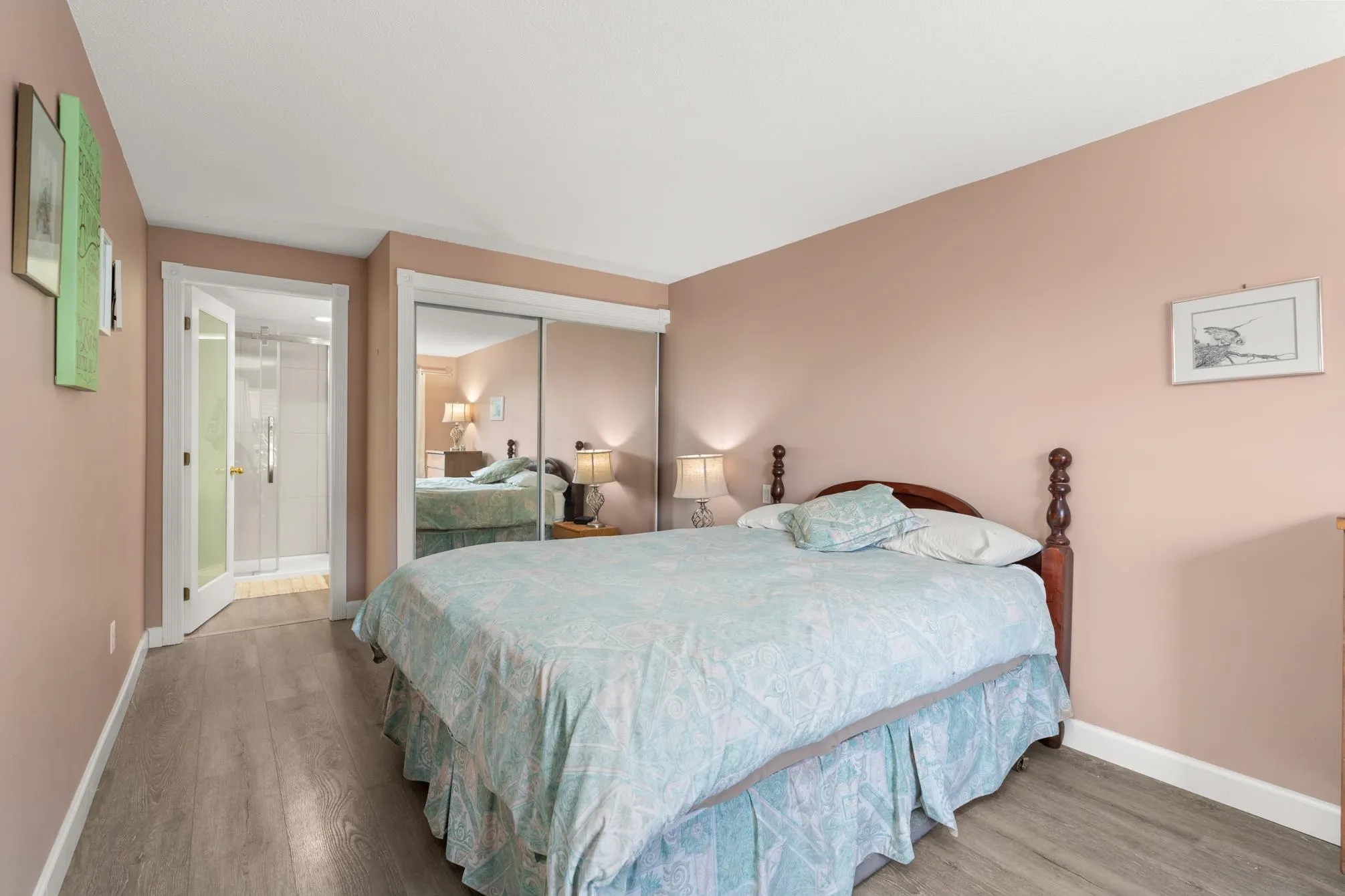 1480 View Crescent