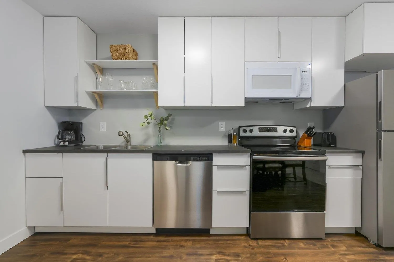 Unit B 1828 King George Blvd