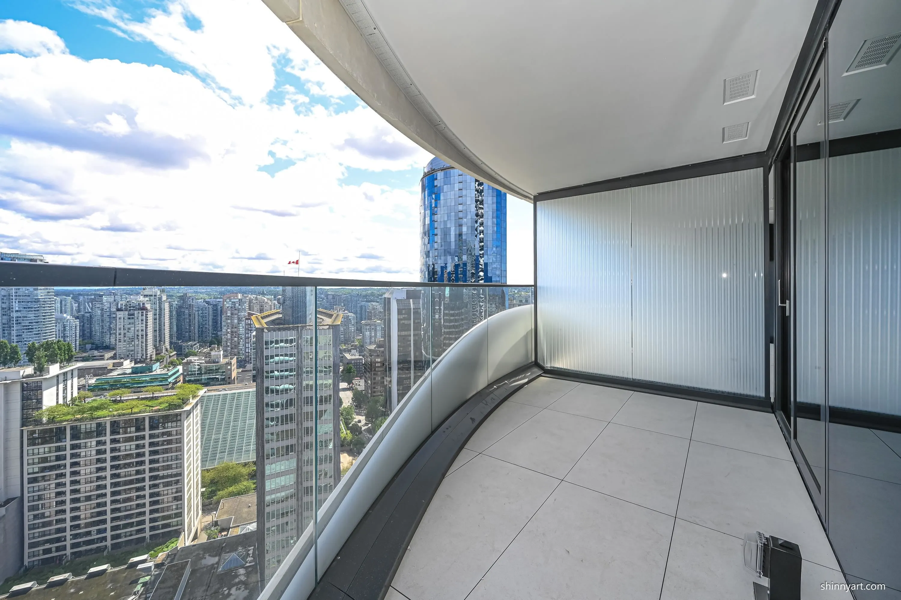 2808 1033 Nelson Street