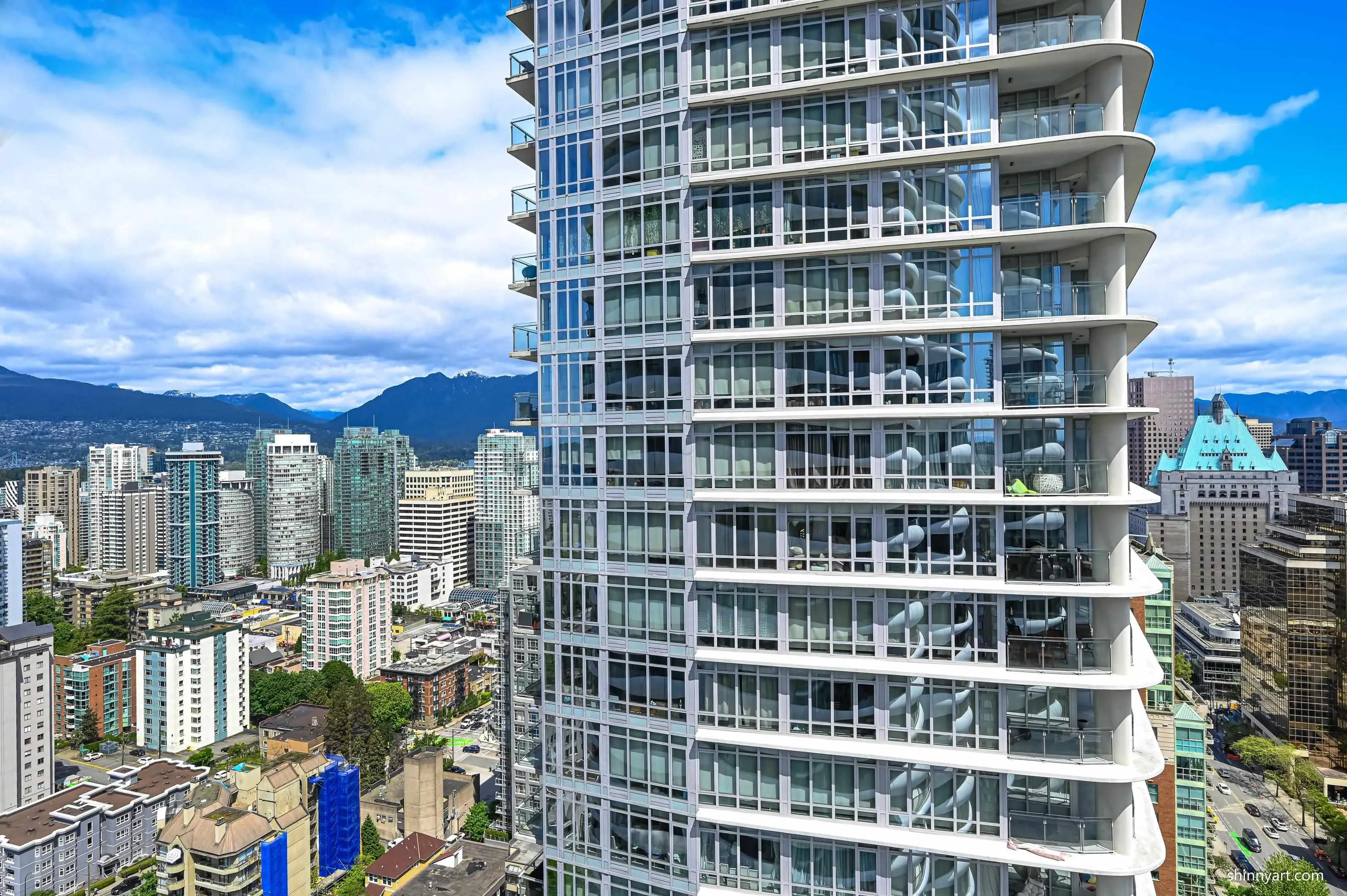 2808 1033 Nelson Street