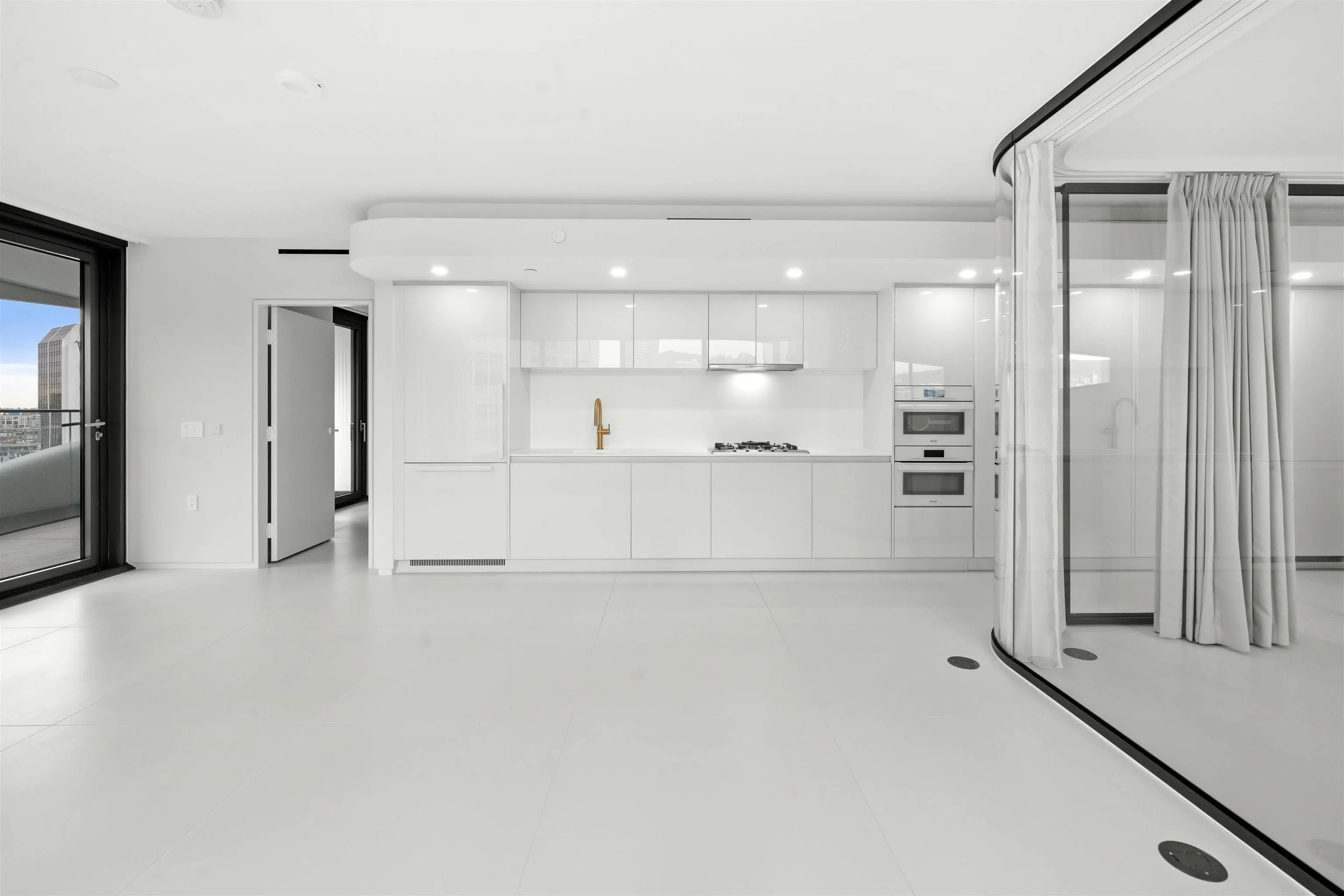 2808 1033 Nelson Street