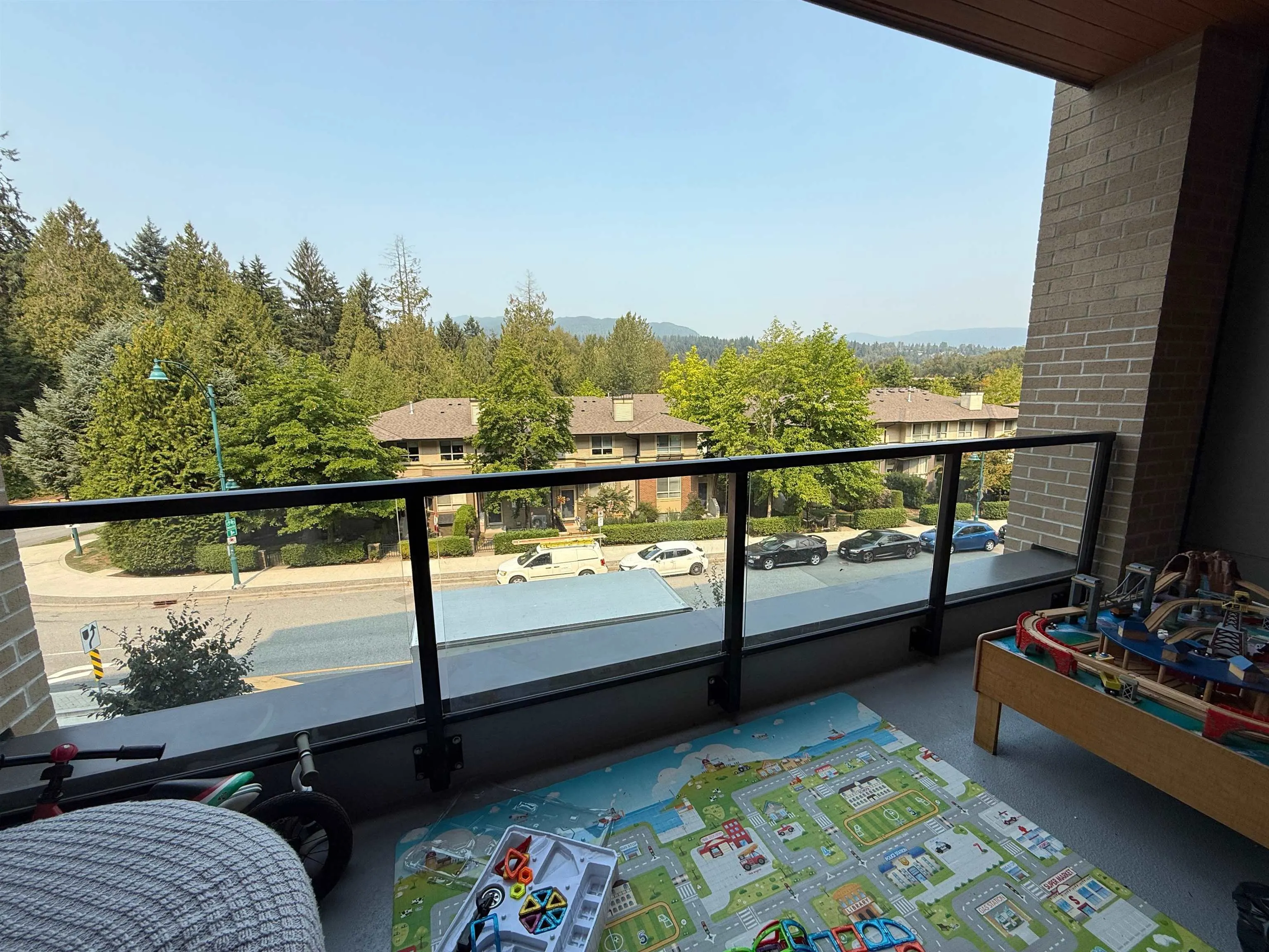 323 55 Klahanie Drive