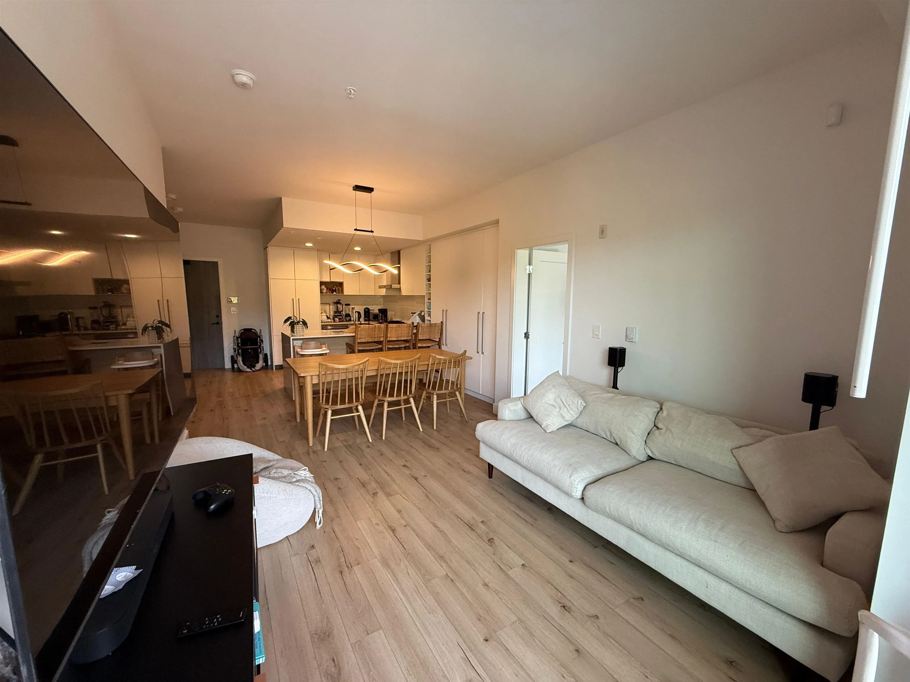 323 55 Klahanie Drive