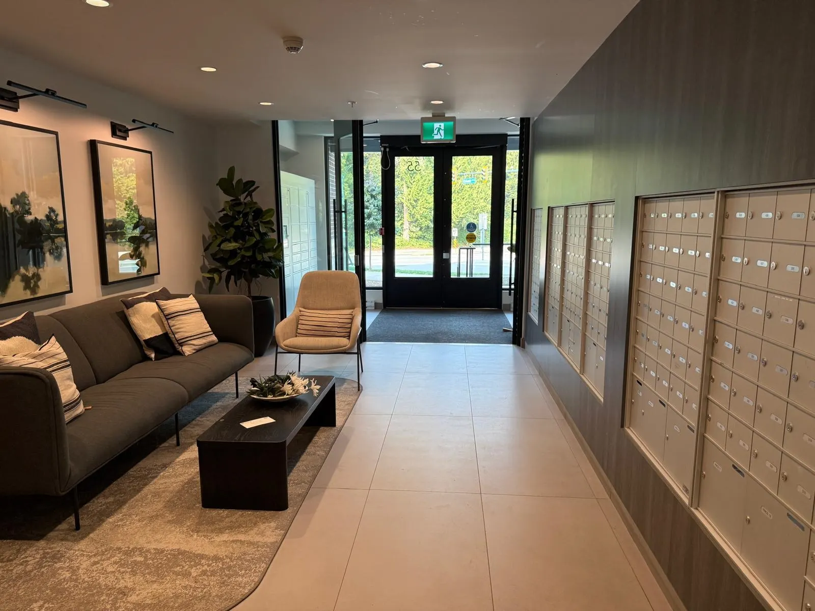 323 55 Klahanie Drive