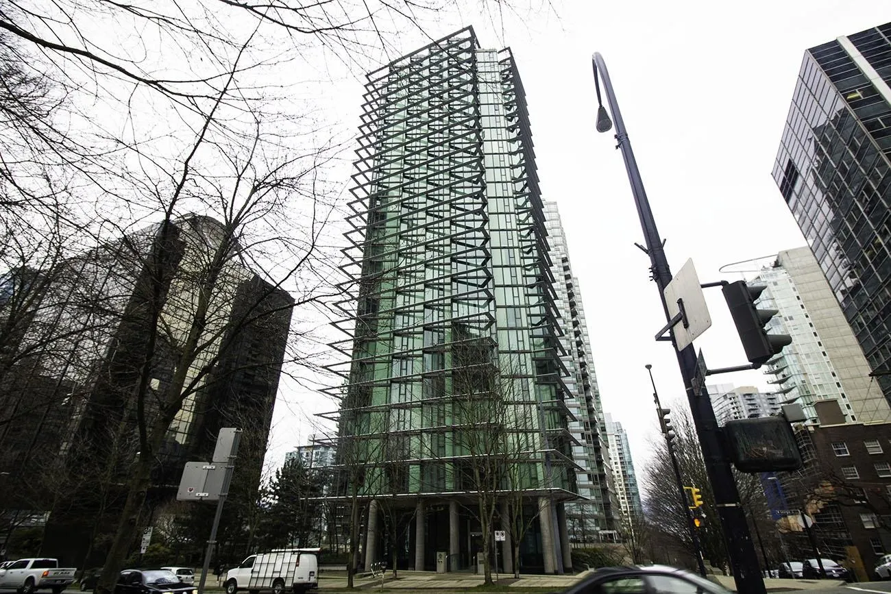 2003 1331 W Georgia Street