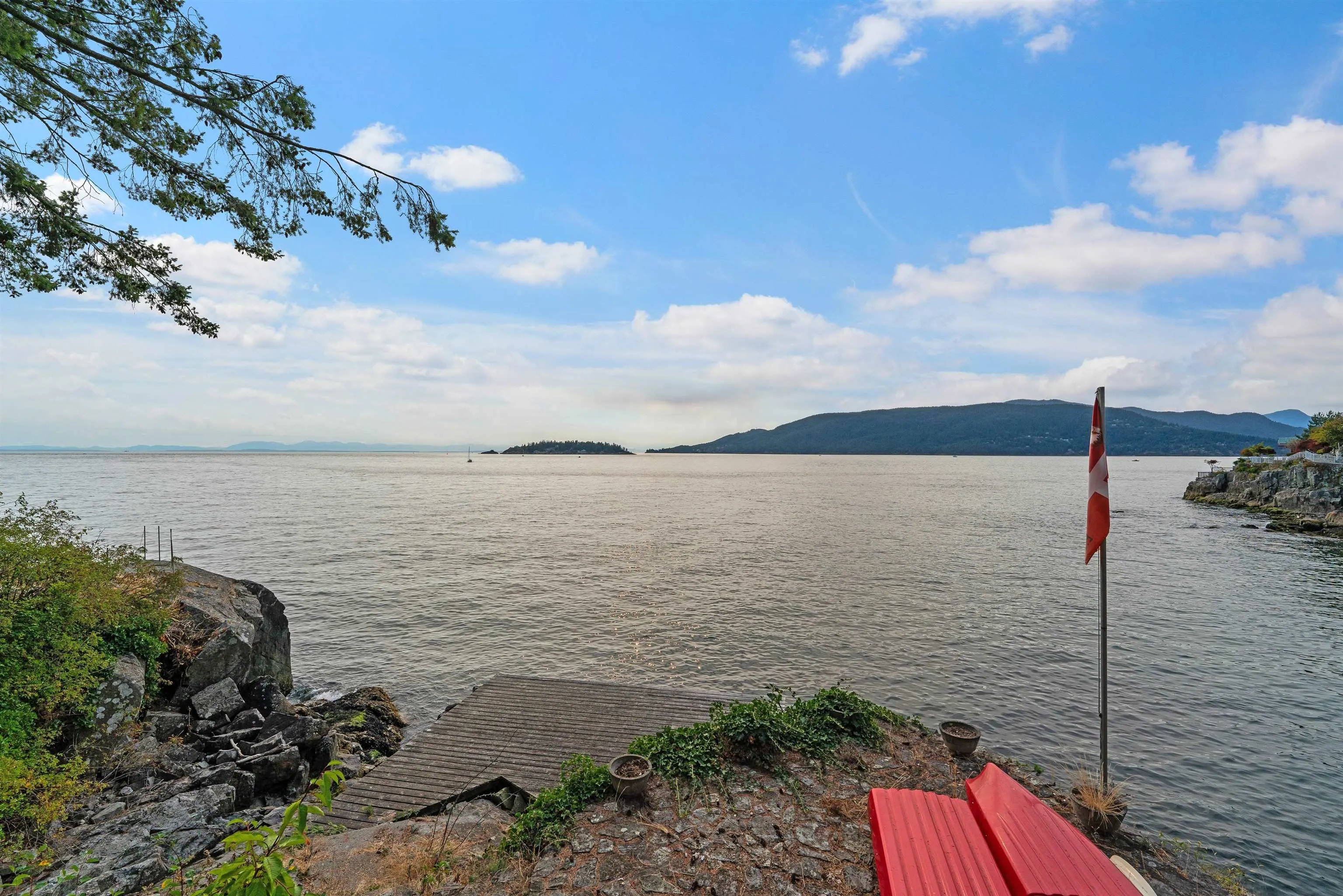 5834 Eagle Island
