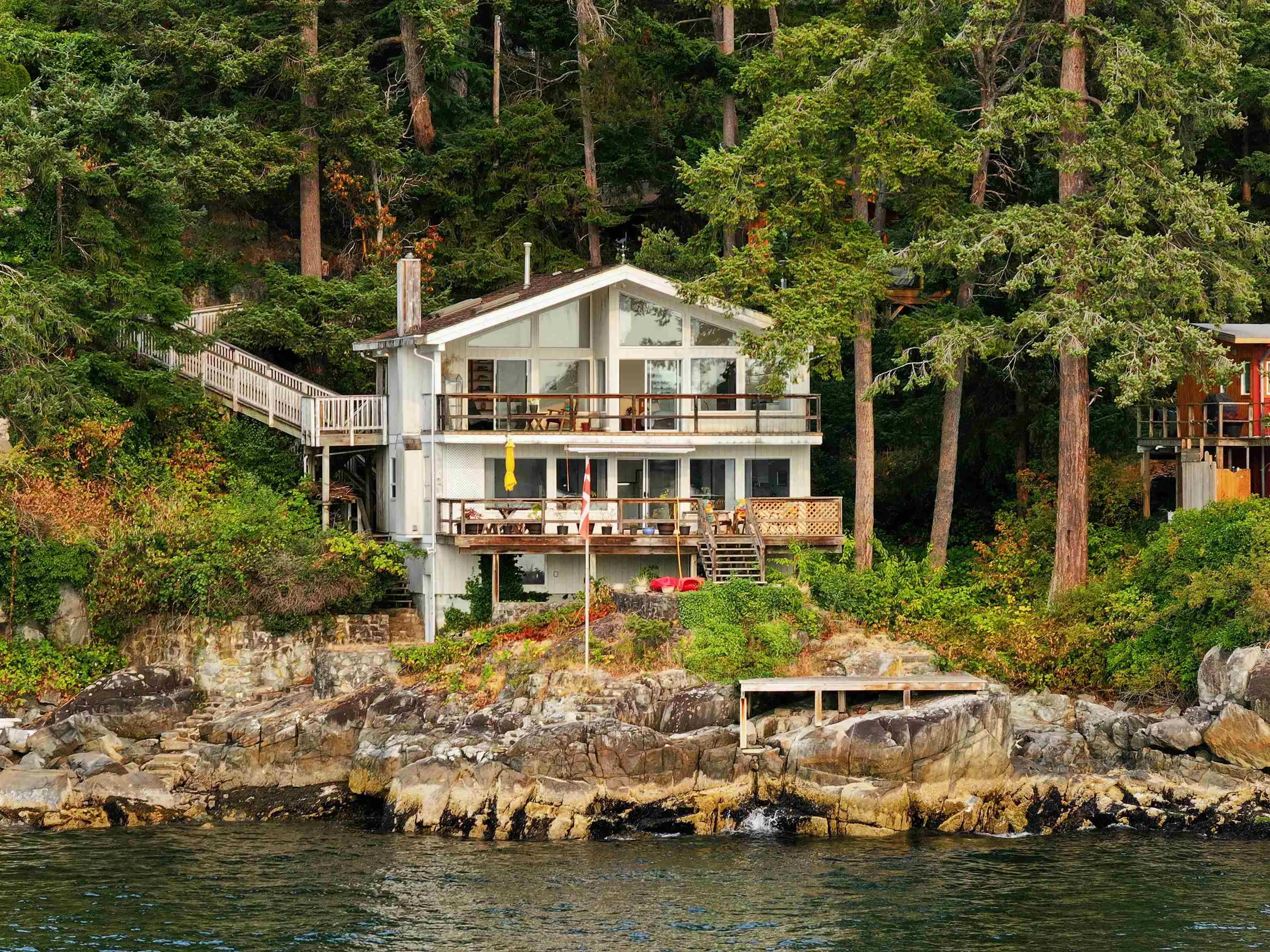 5834 Eagle Island