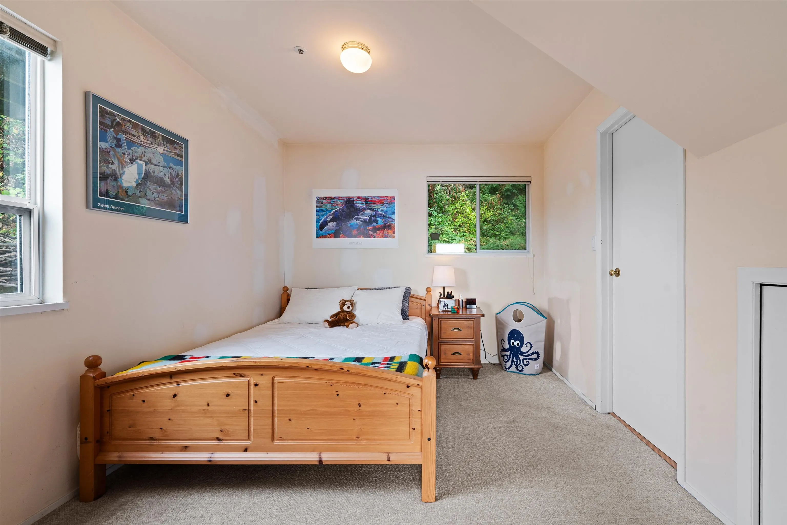 5834 Eagle Island