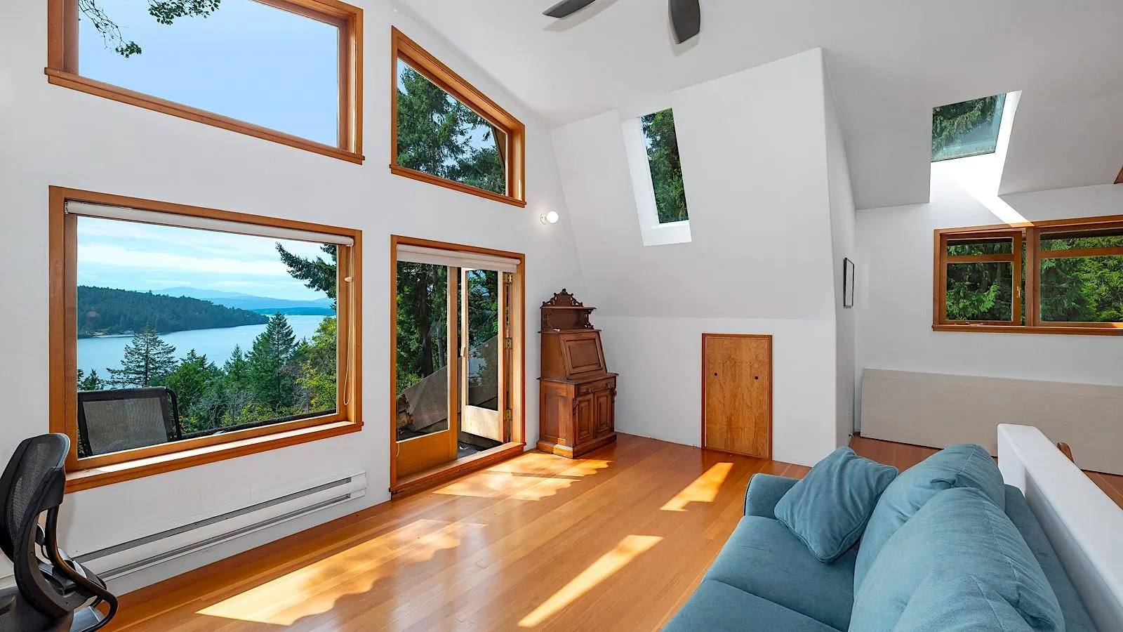 476 Marine Drive