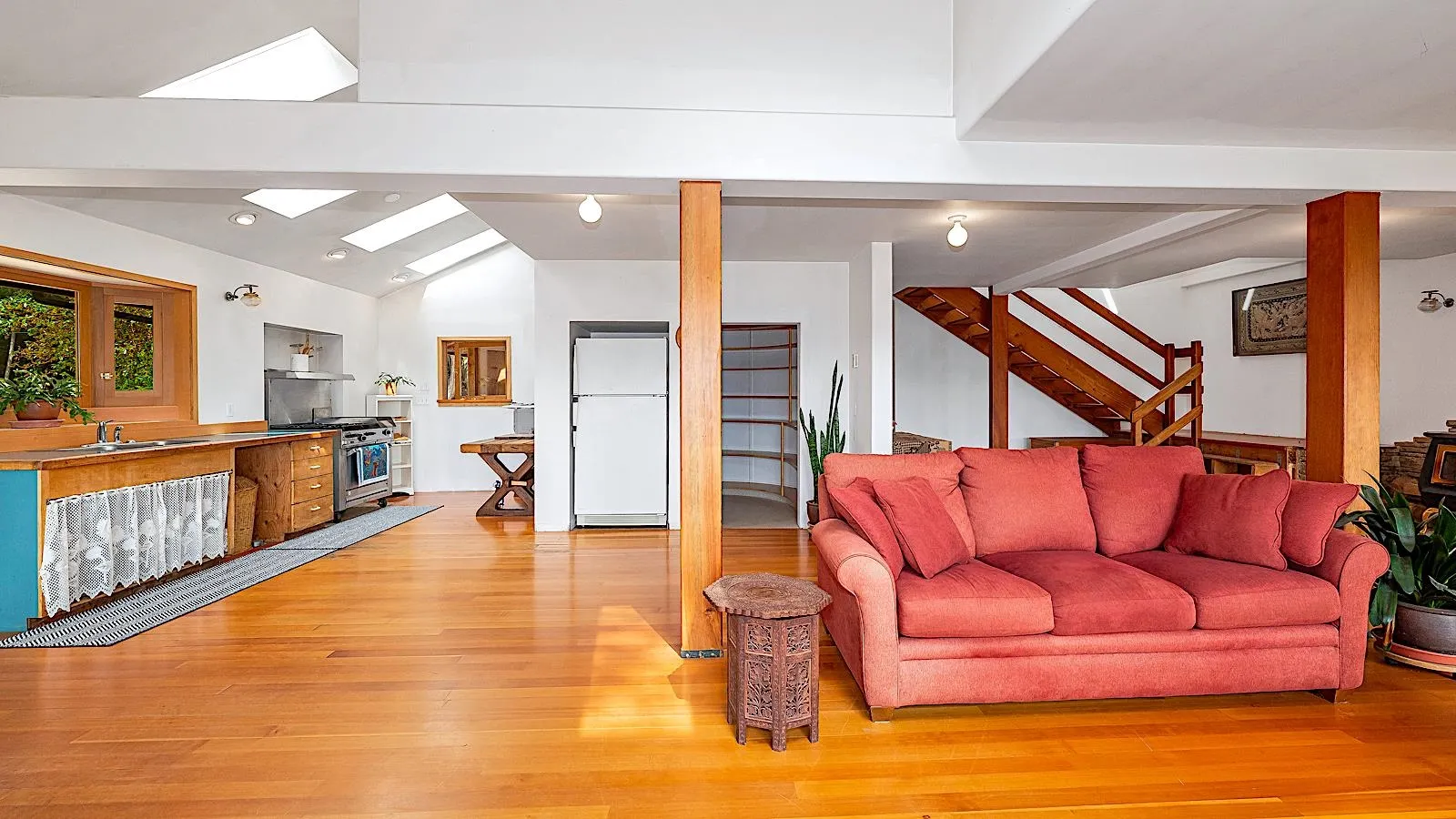 476 Marine Drive