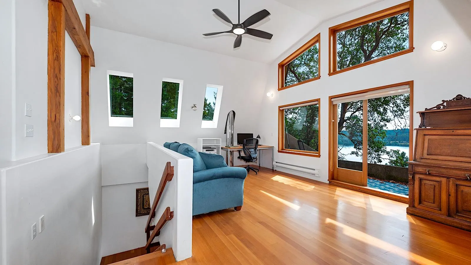 476 Marine Drive