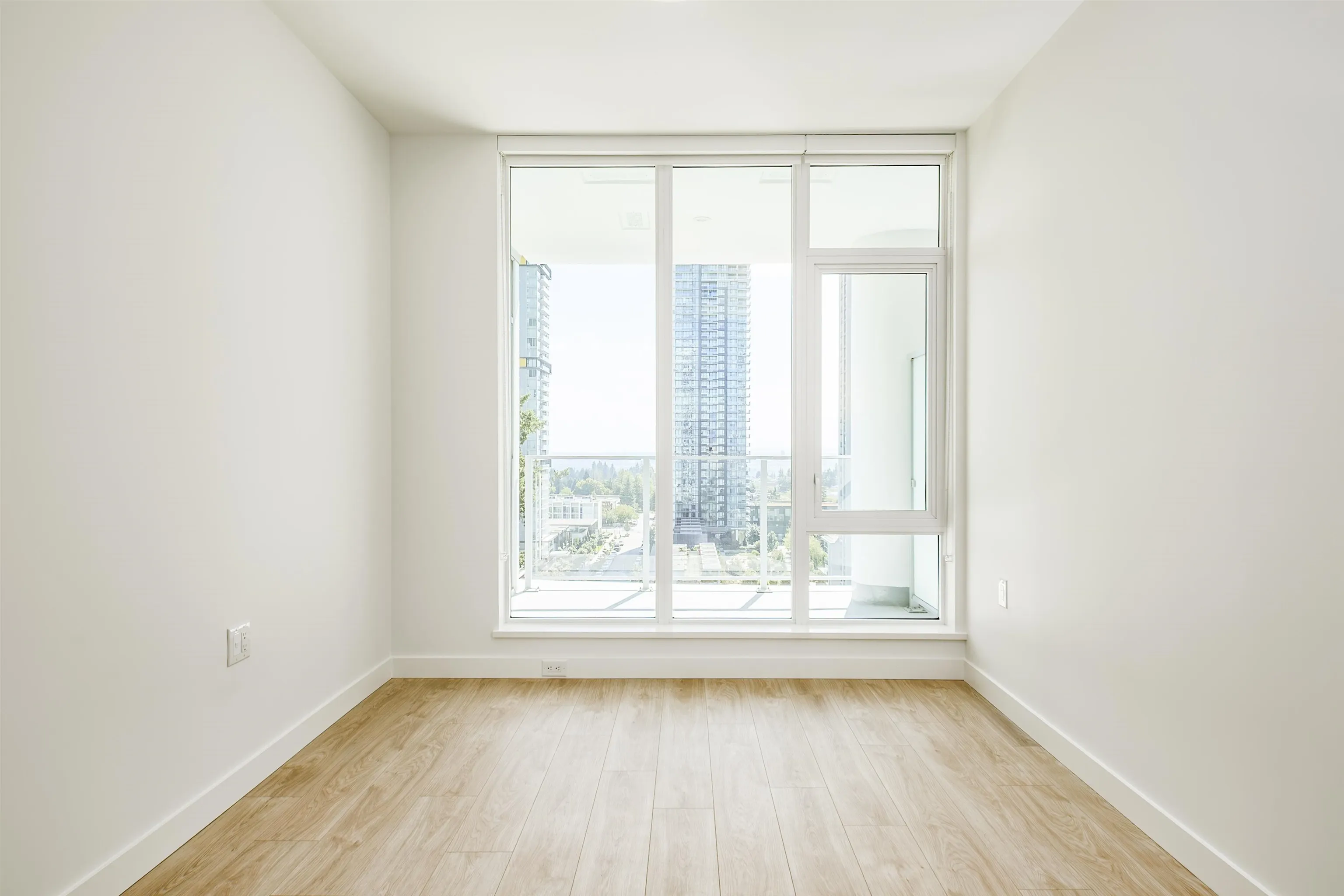 1304 4988 Bennett Street