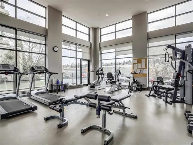 1307 1 Renaissance Square