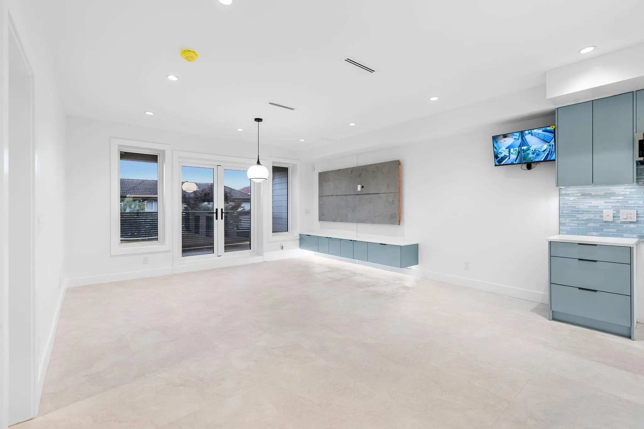 104 1204 Hammond Avenue