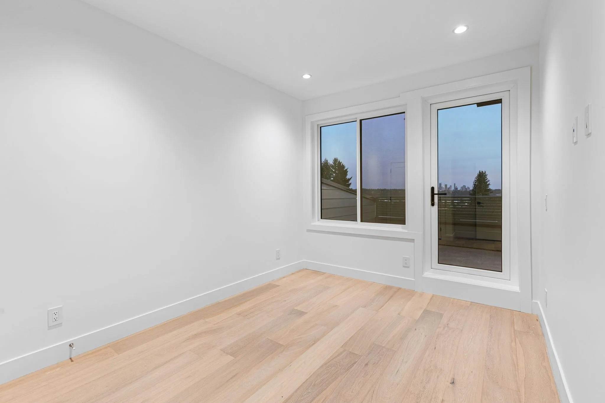 104 1204 Hammond Avenue