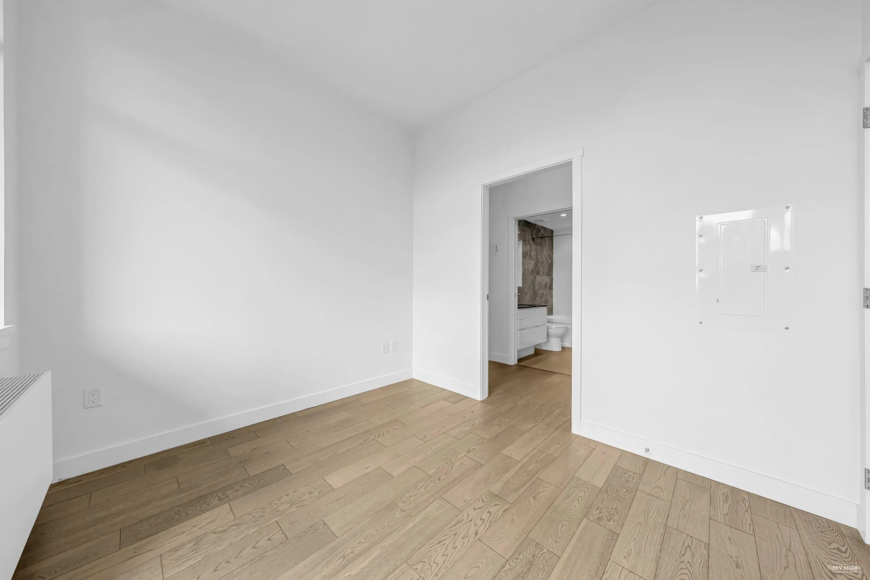 3xx 6733 Cambie Street