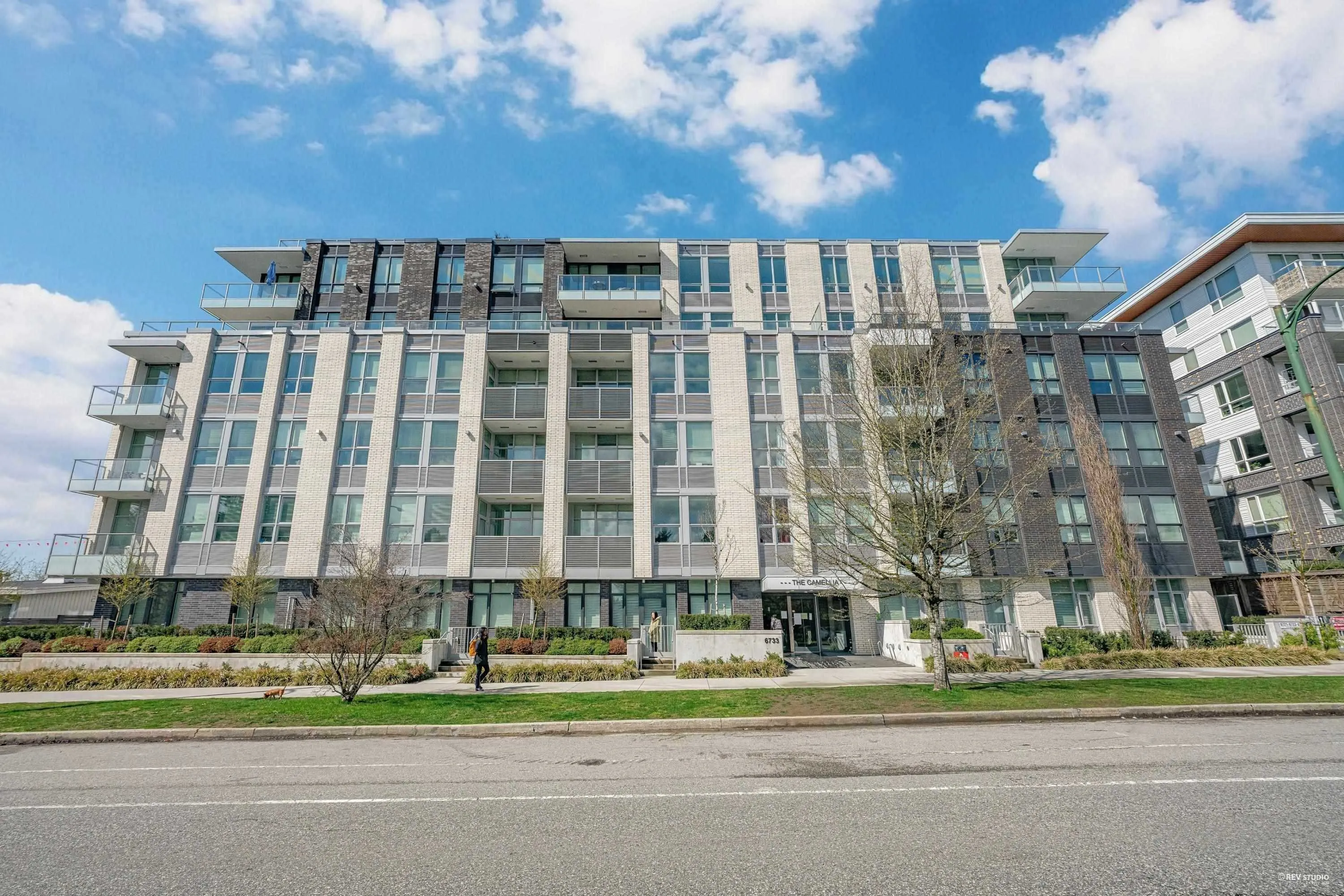 3xx 6733 Cambie Street