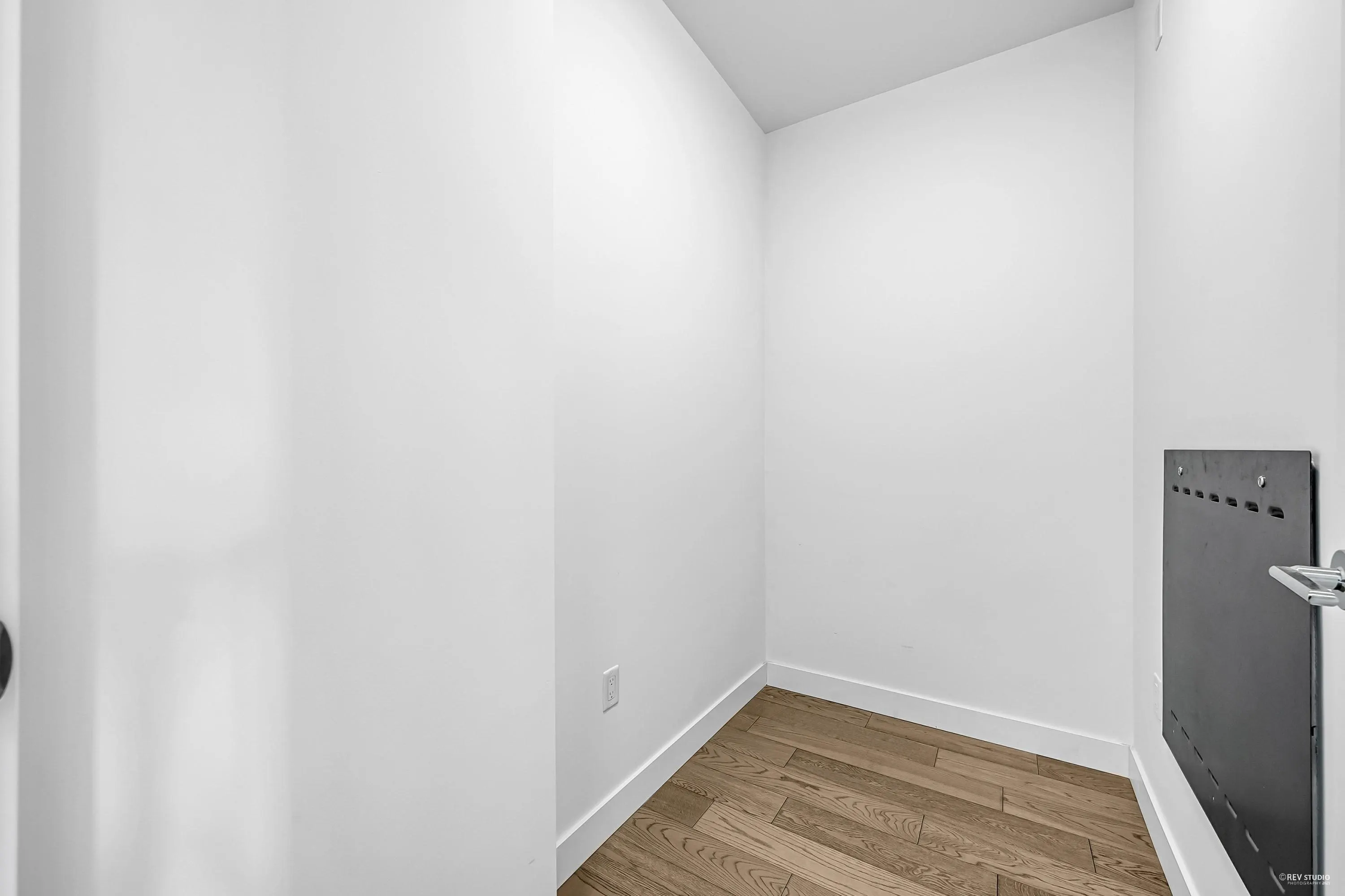 3xx 6733 Cambie Street