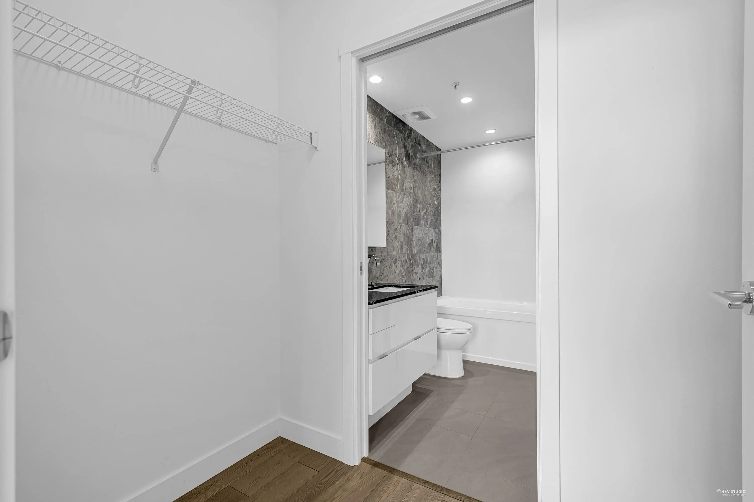 3xx 6733 Cambie Street