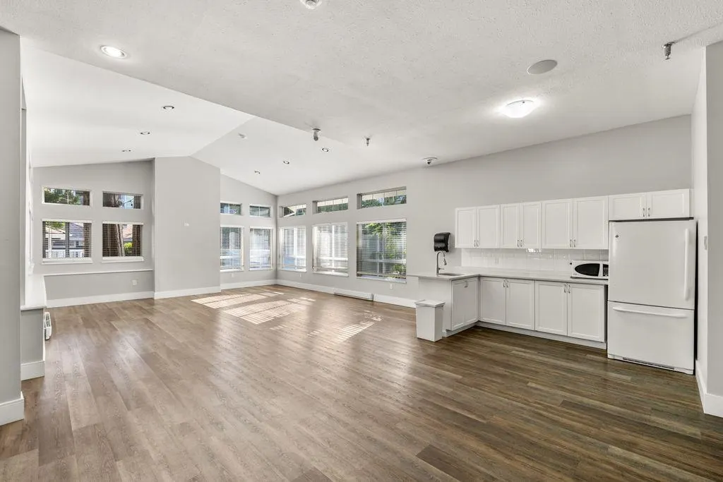 201 9688 148 Street