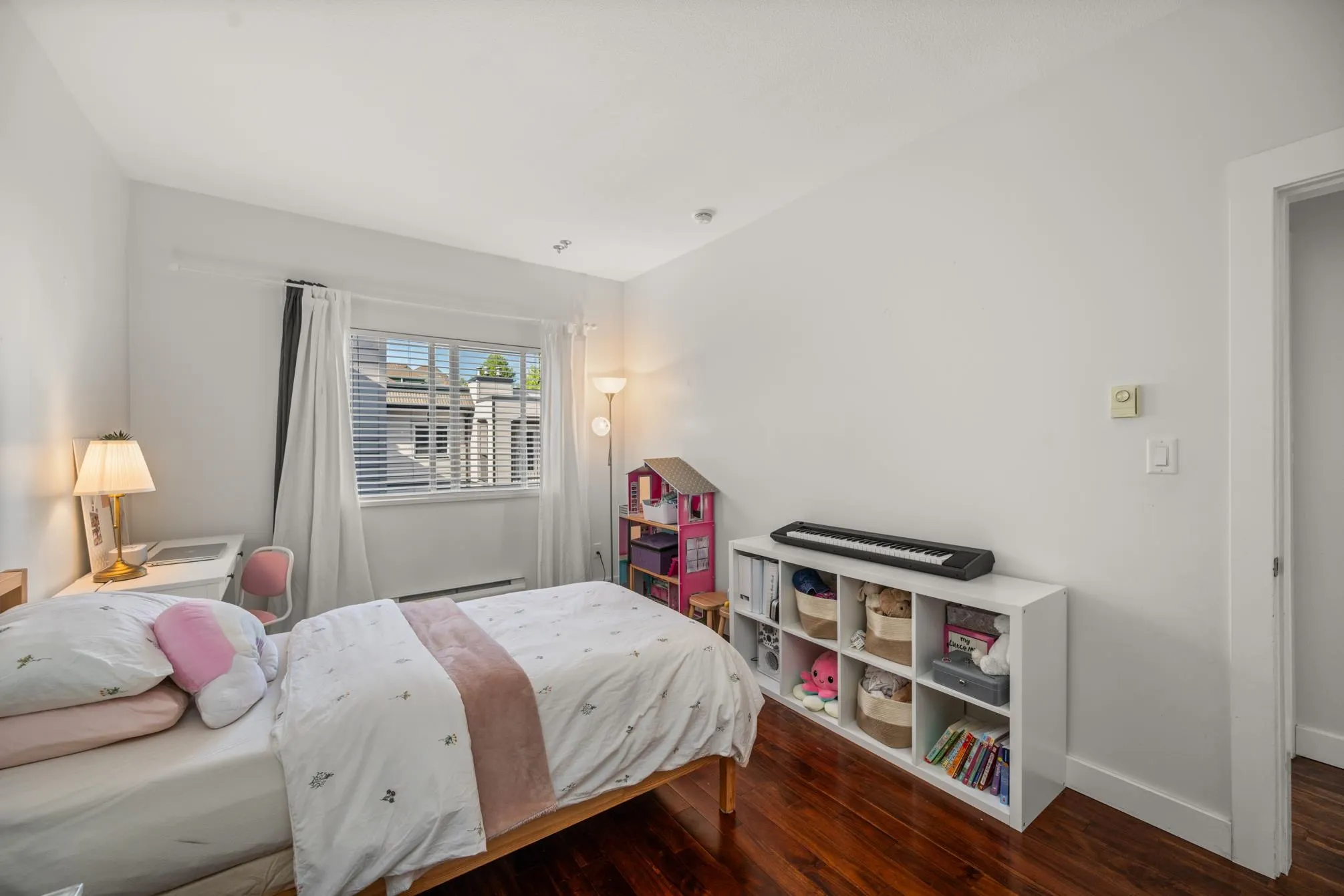 301 1533 Best Street