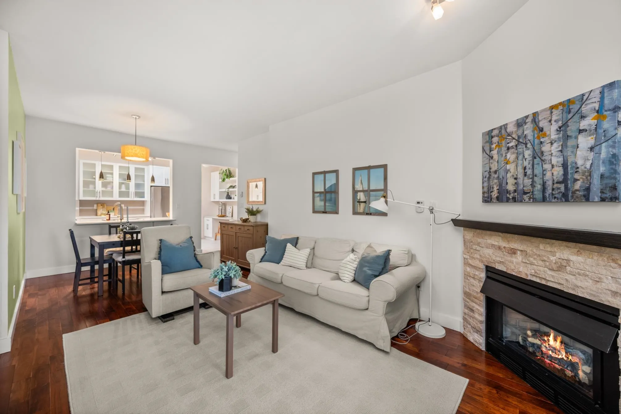 301 1533 Best Street