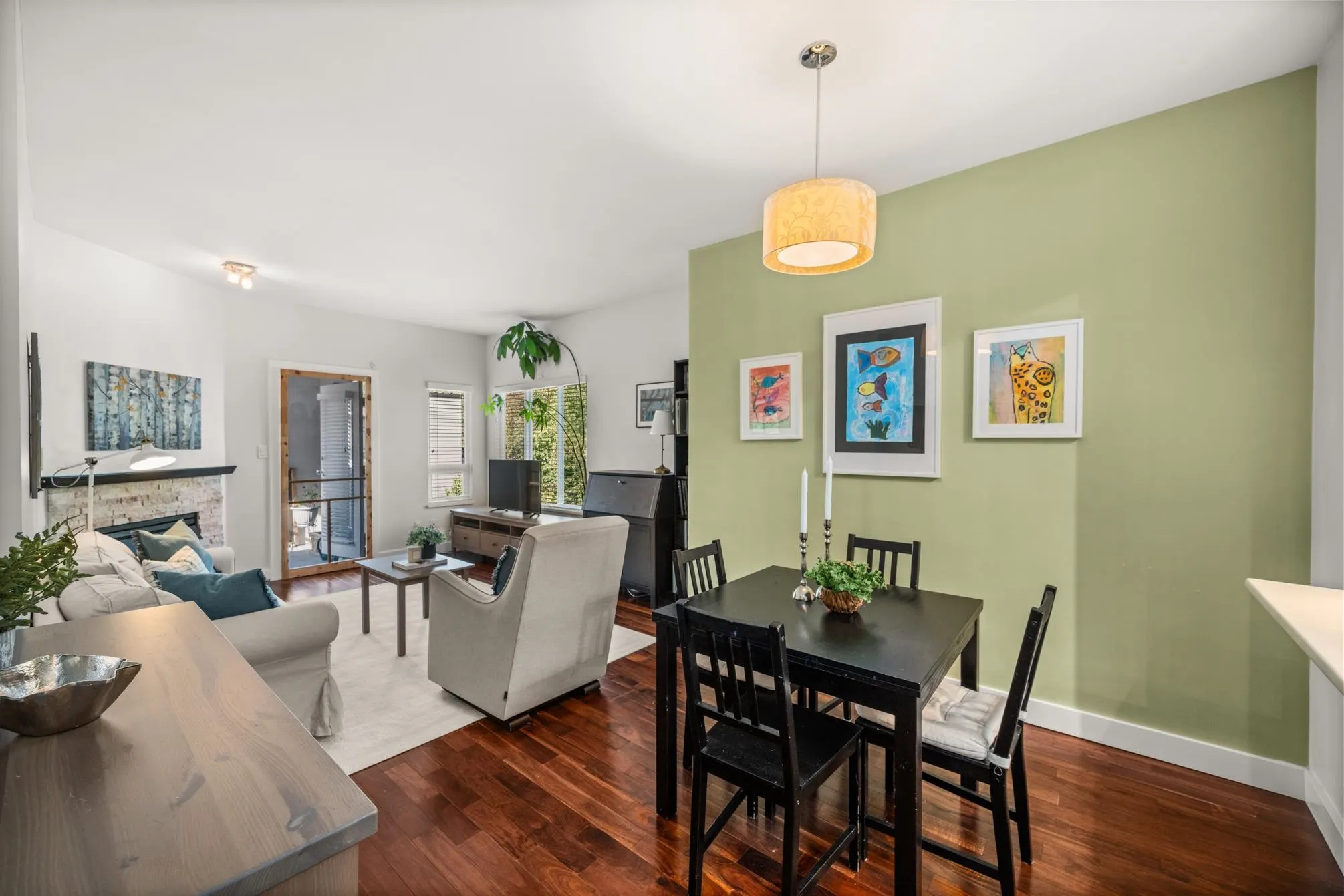 301 1533 Best Street