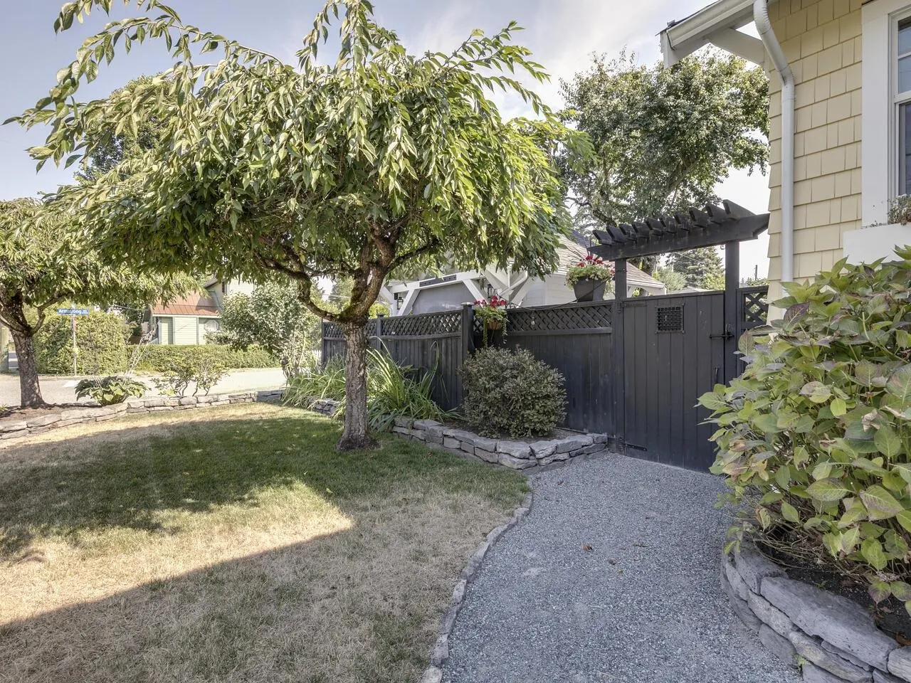 4334 Wright Street