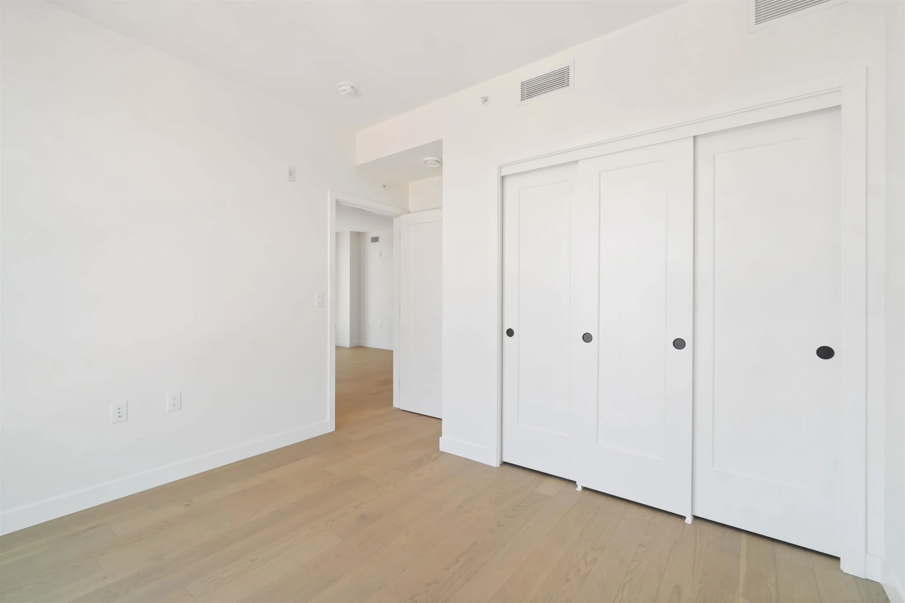 602 8398 Oak