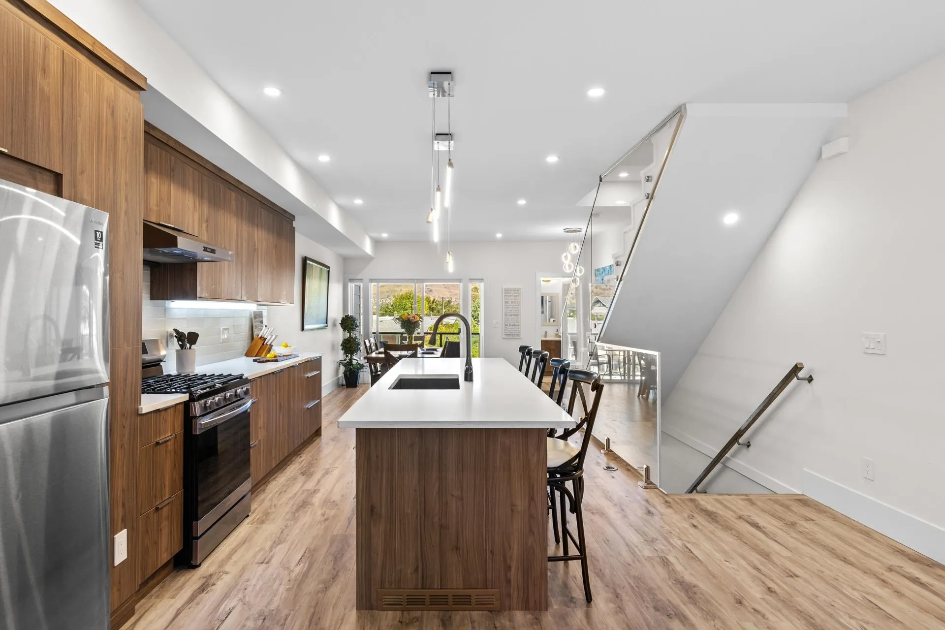 3 18 Loon Crescent