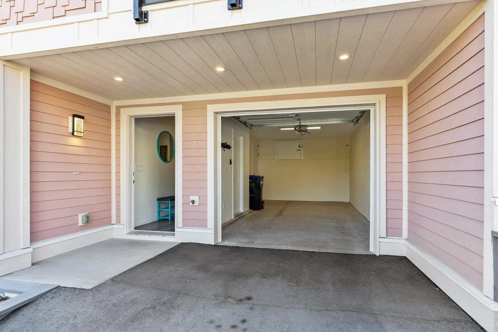 3 18 Loon Crescent