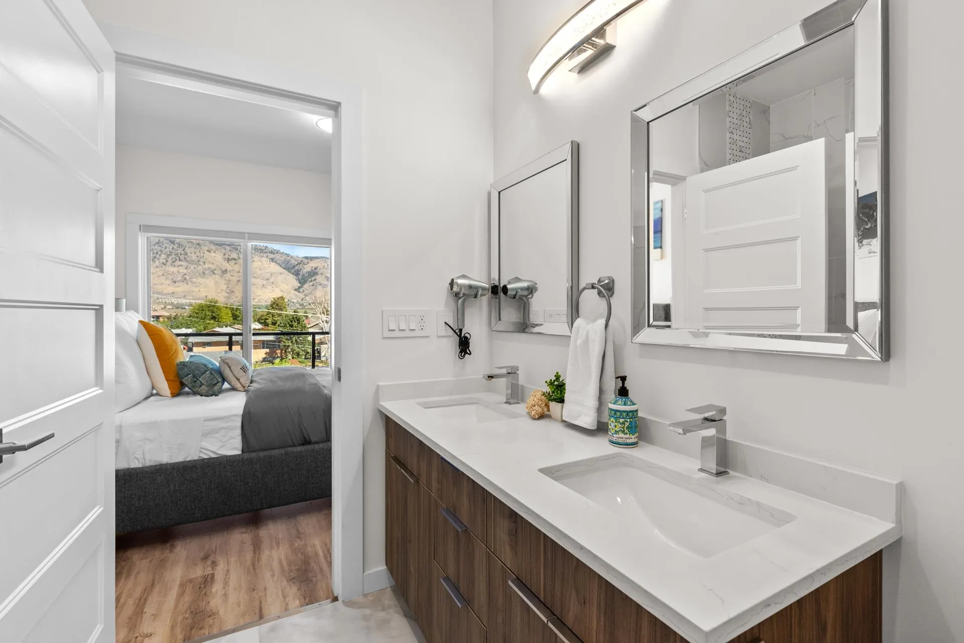 3 18 Loon Crescent