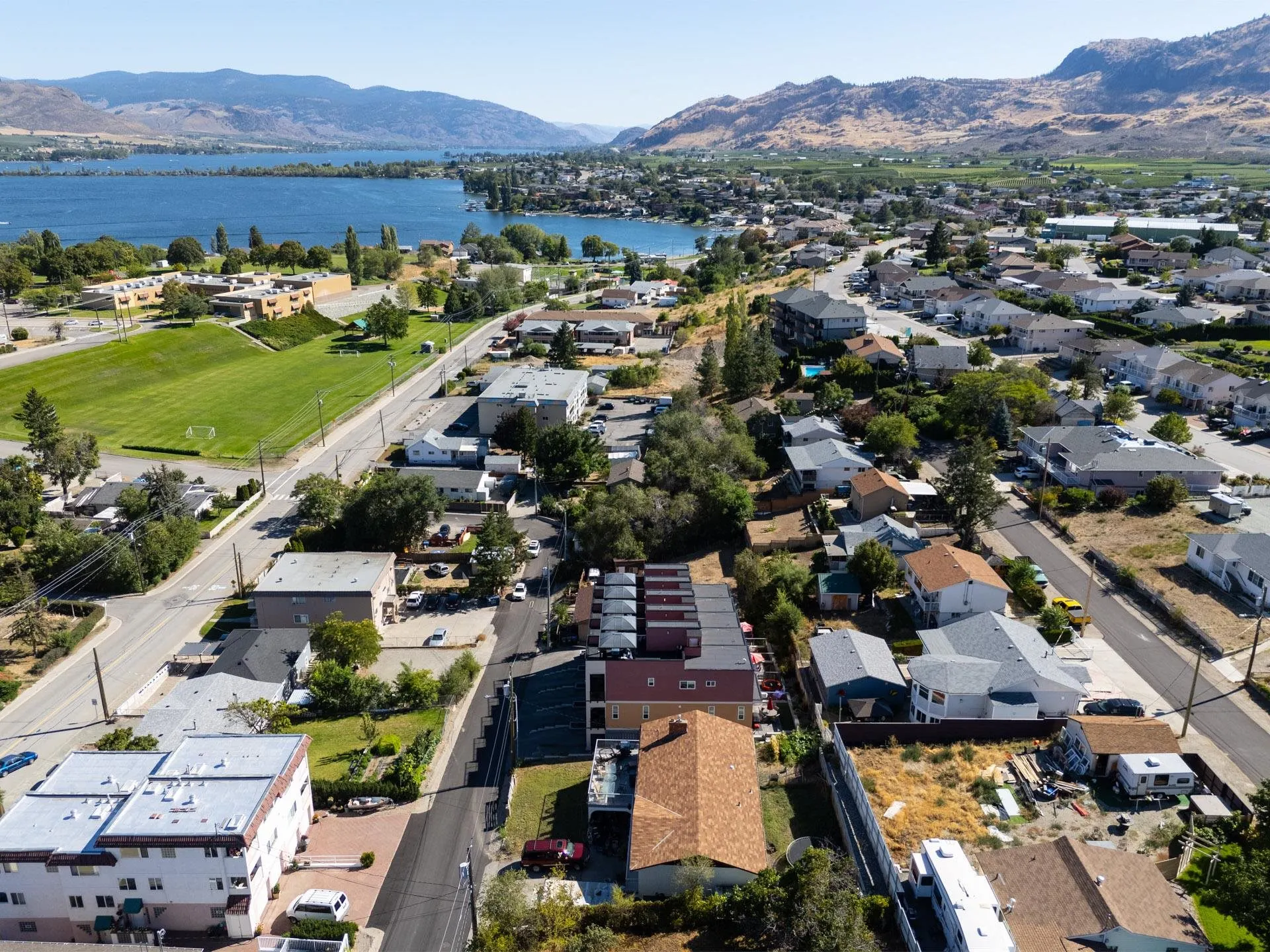 3 18 Loon Crescent