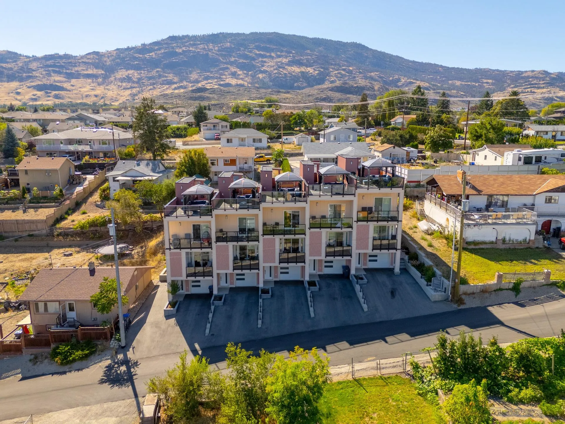 3 18 Loon Crescent