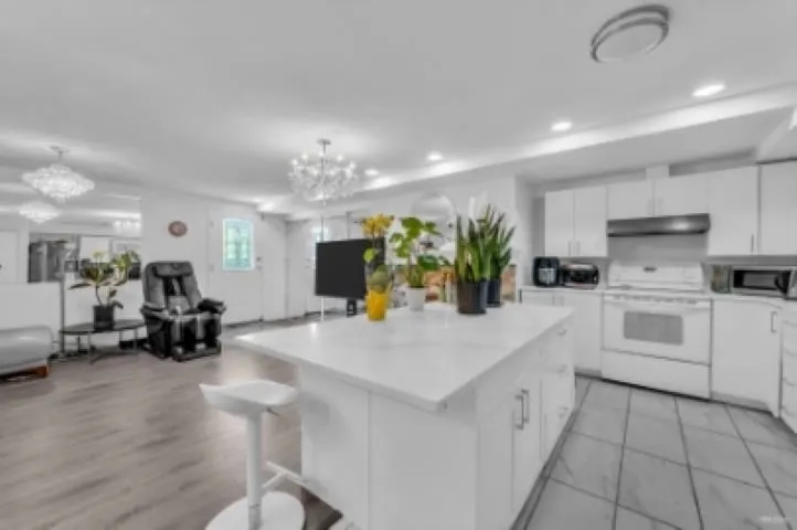 Basement 2585 Westhill Way
