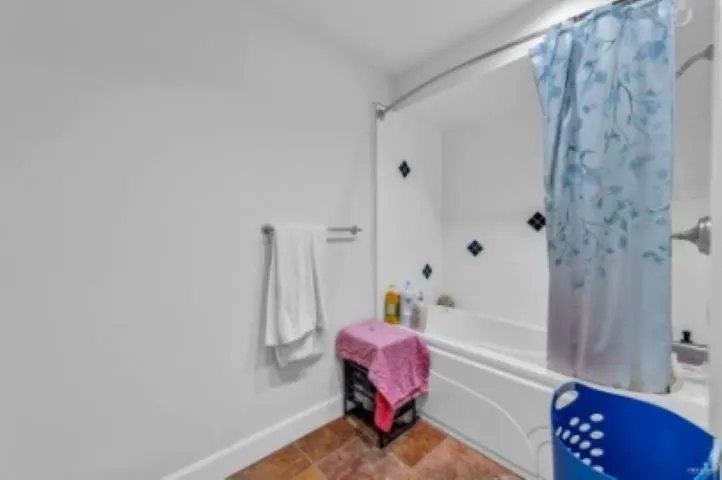 Basement 2585 Westhill Way