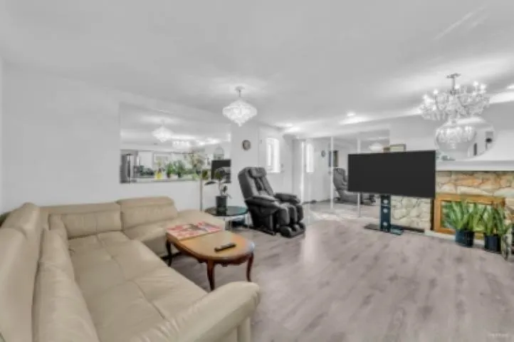 Basement 2585 Westhill Way