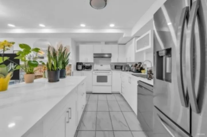 Basement 2585 Westhill Way
