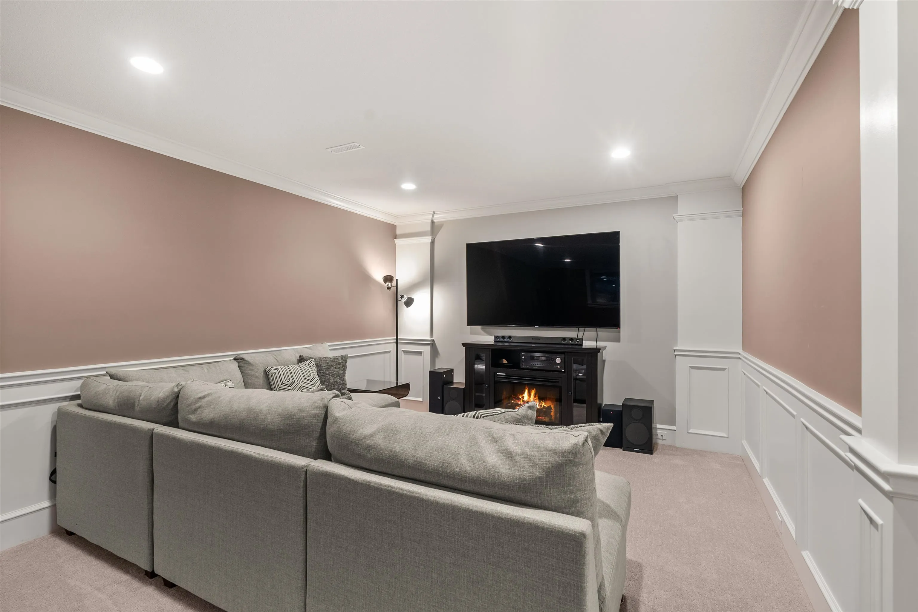452 Tempe Crescent