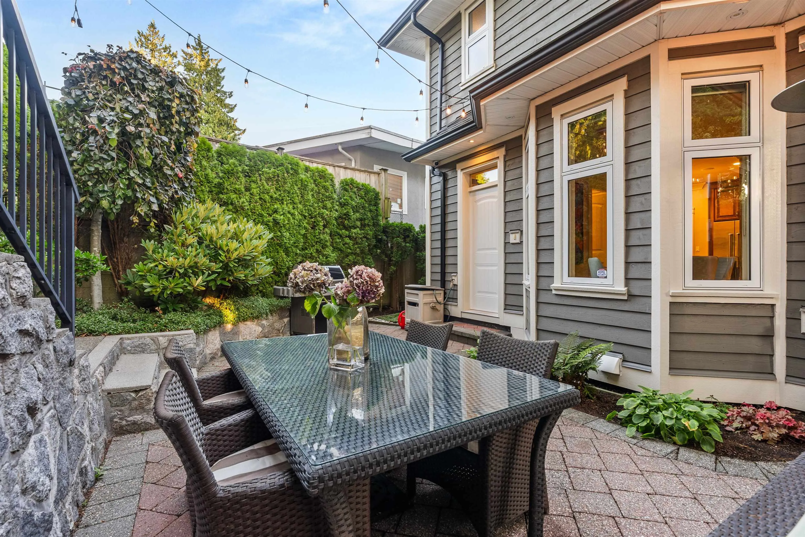 452 Tempe Crescent