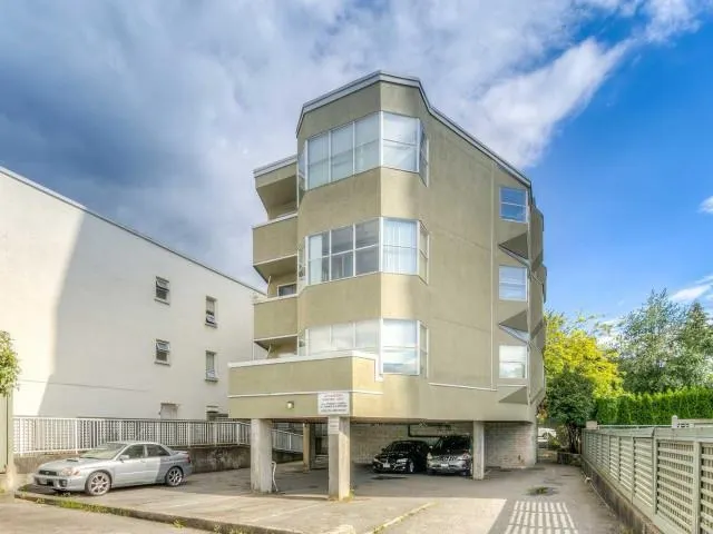 3xx 1575 W 12th Avenue