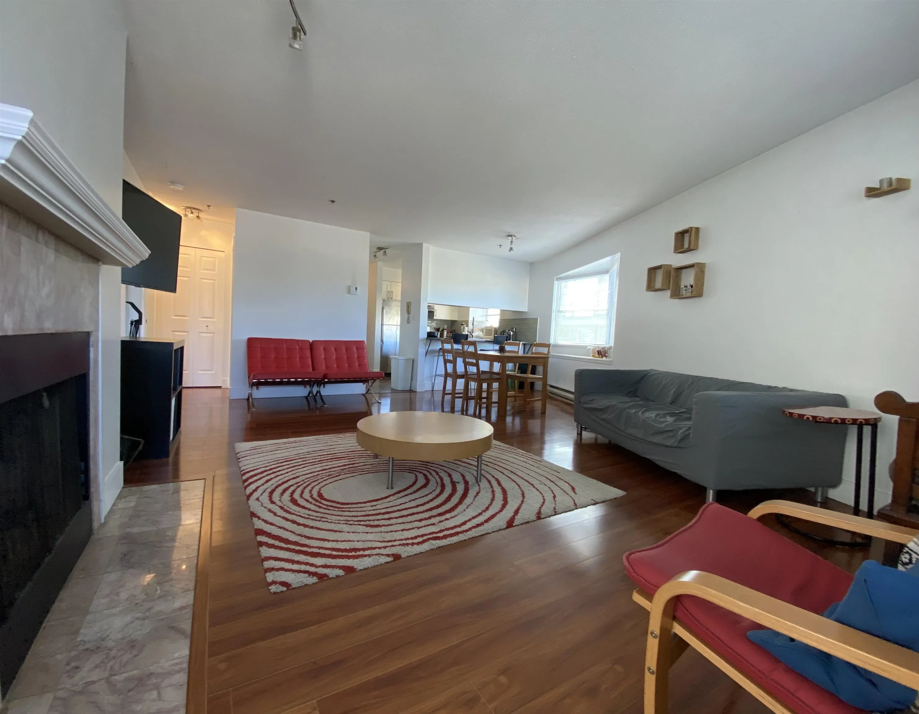 3xx 1575 W 12th Avenue