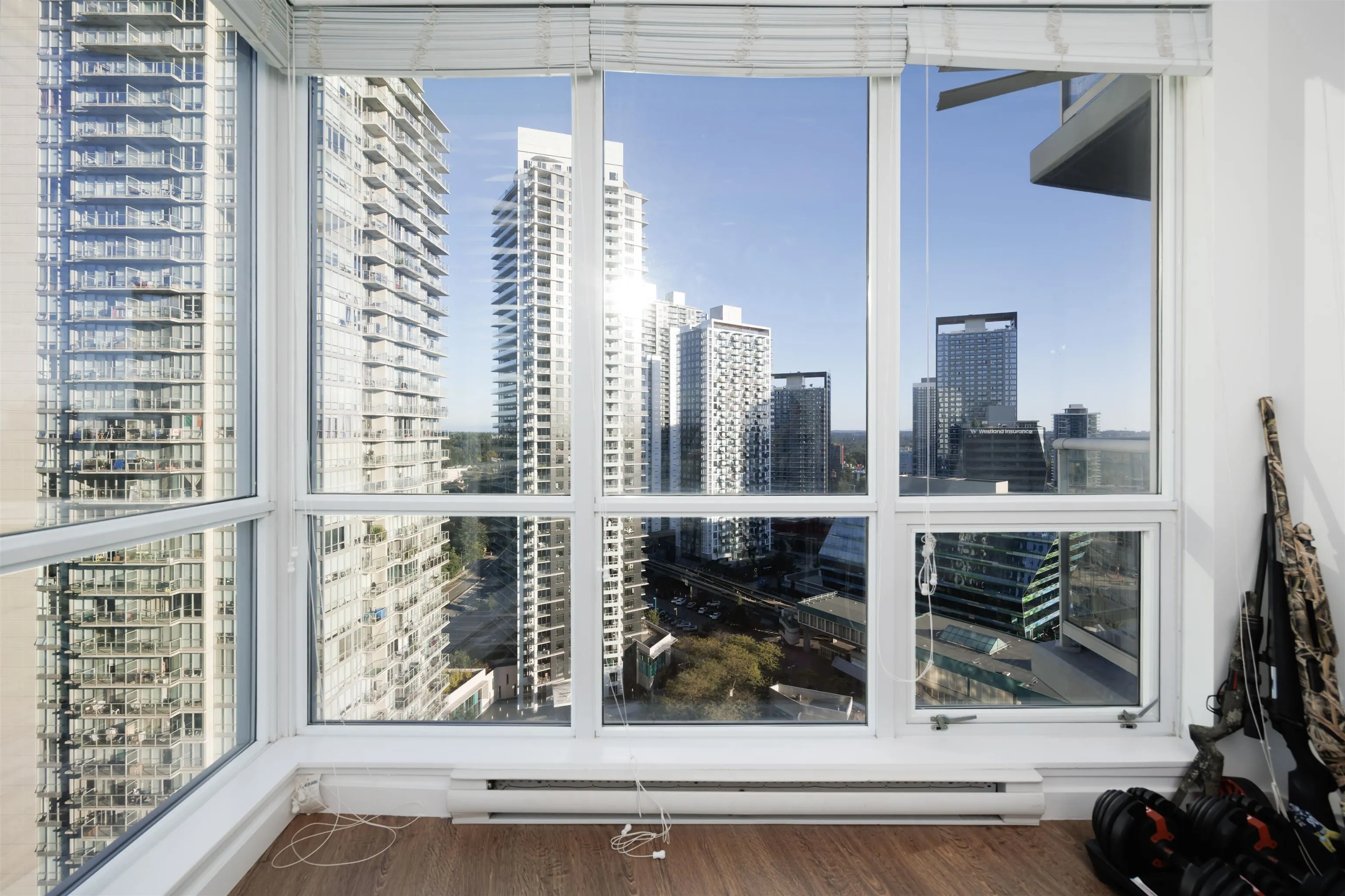2207 13618 100 Avenue