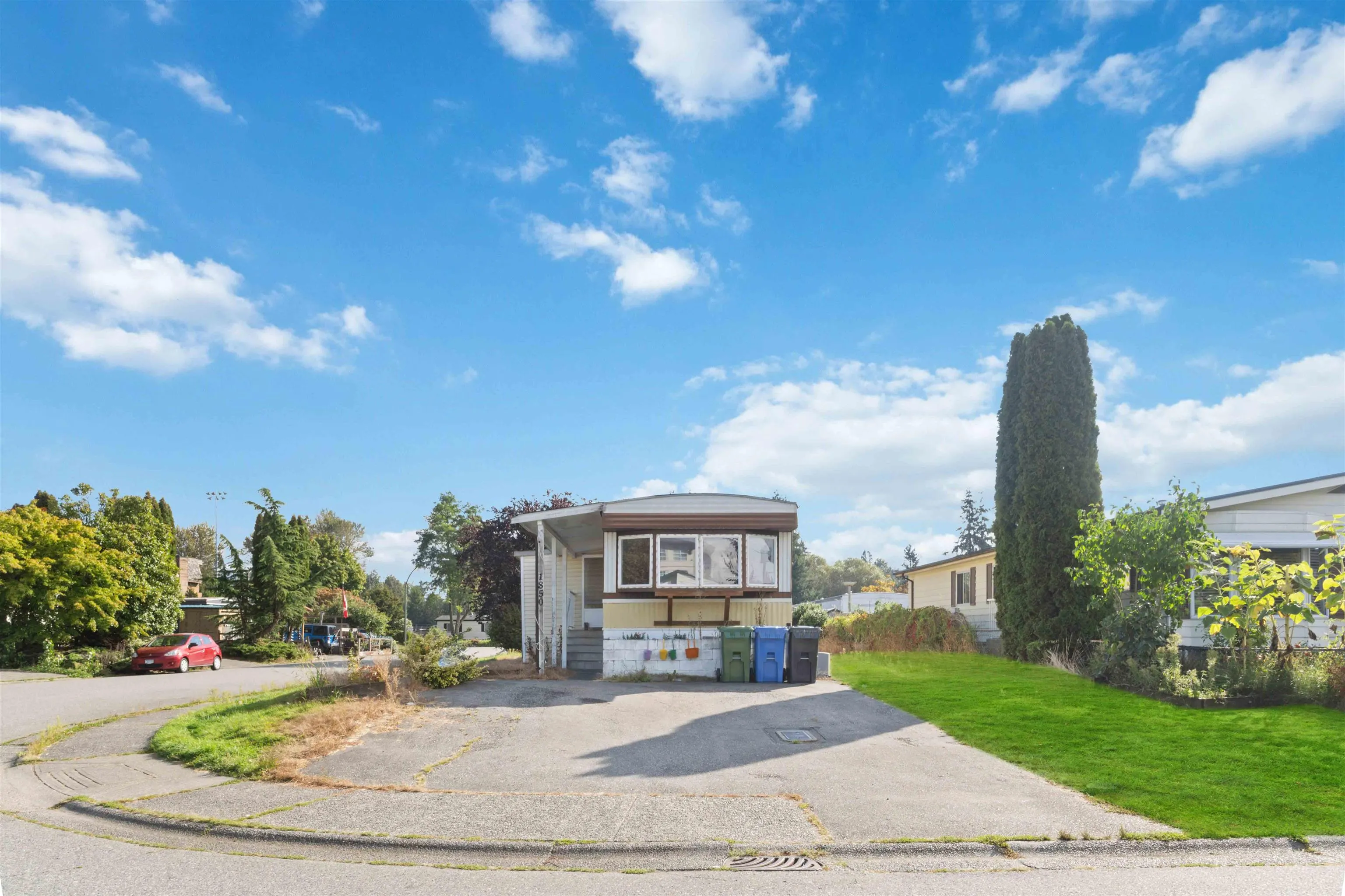 1850 Shore Crescent