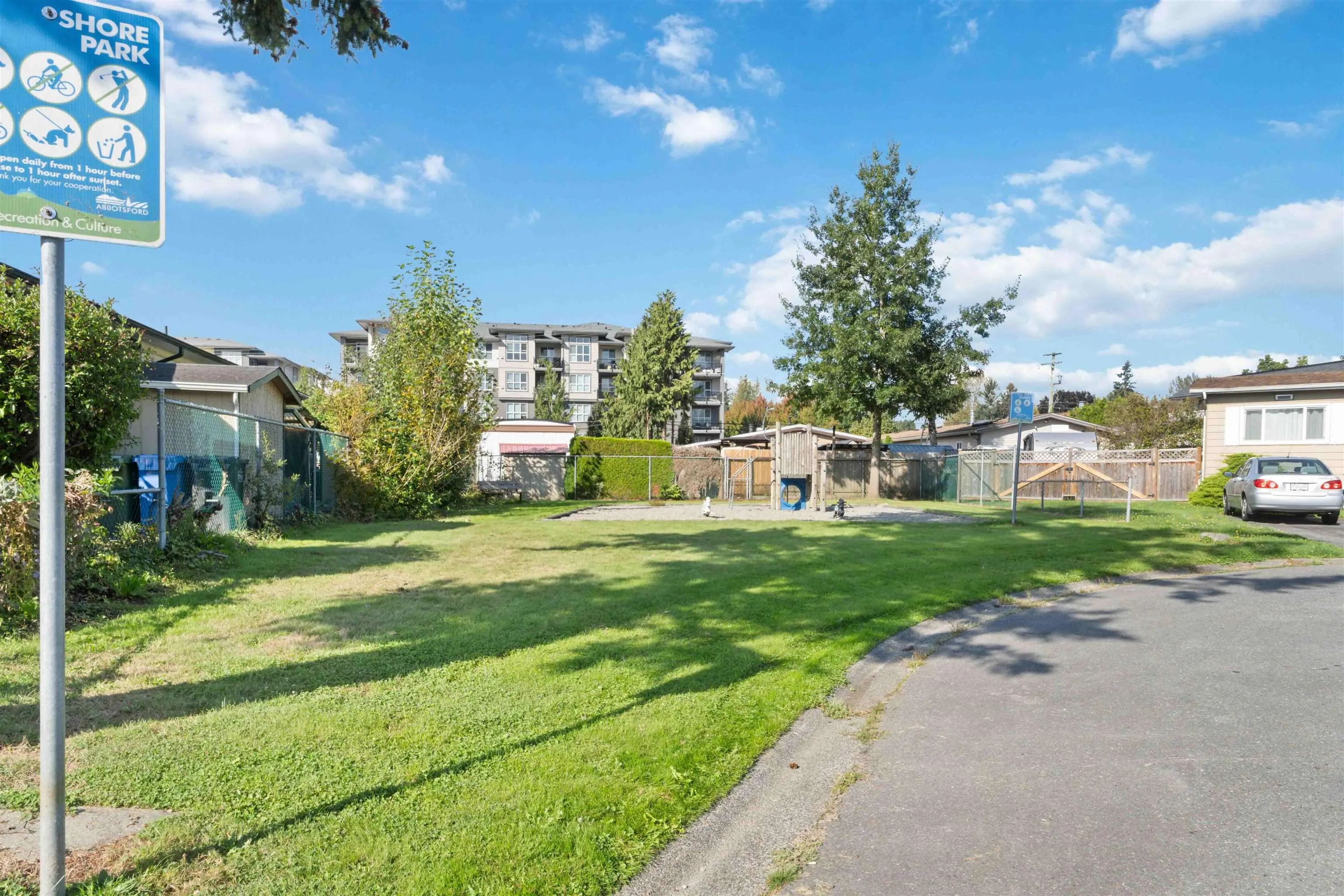 1850 Shore Crescent